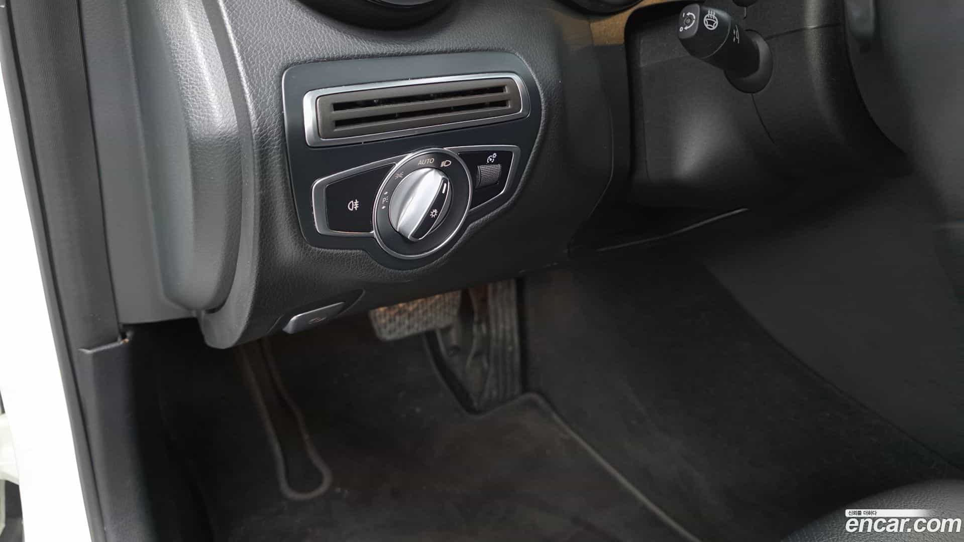C-Class Mercedes-Benz 2020.1-OPTION-022