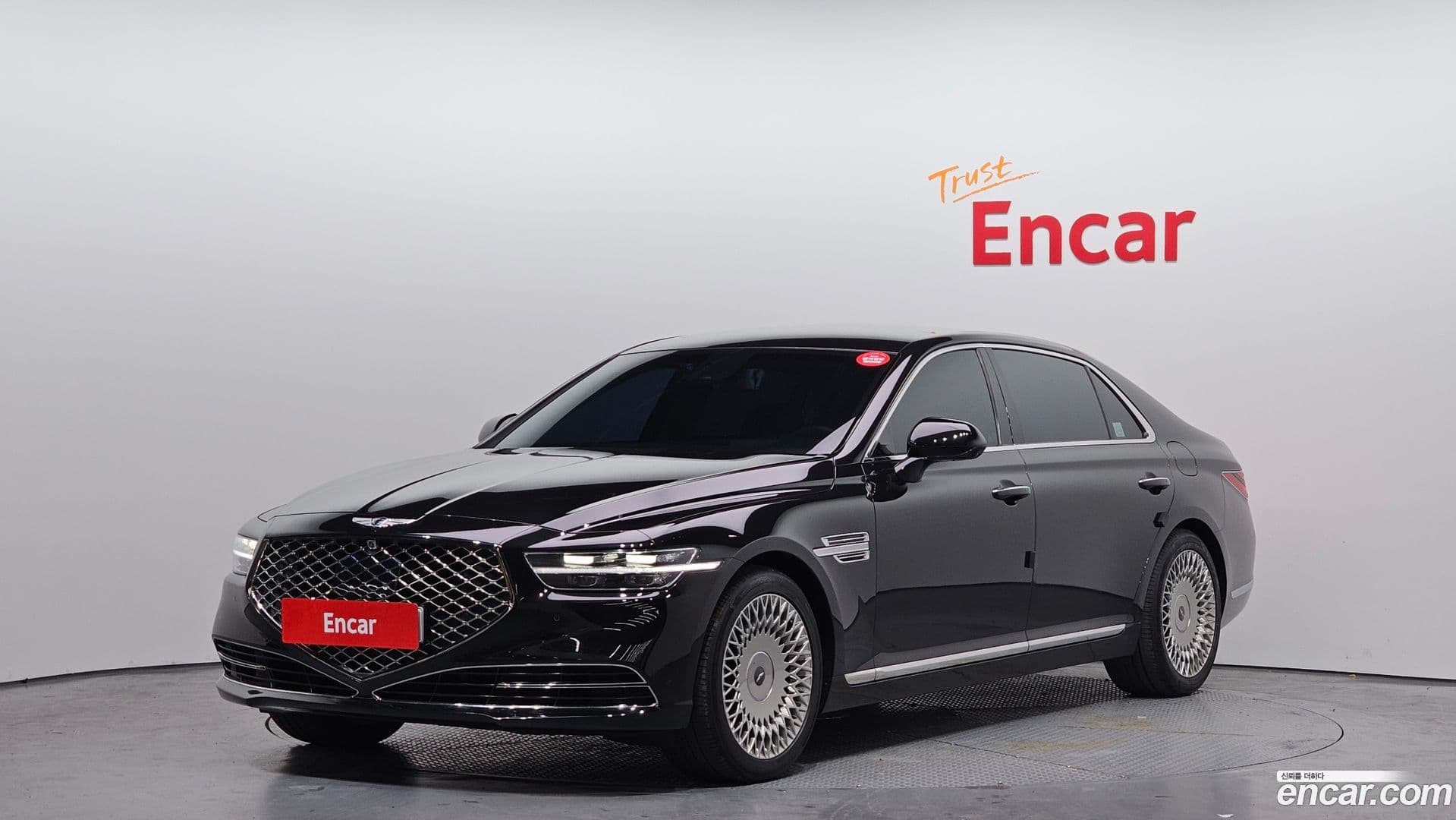 Main__Slider__Photo:G90 Genesis 2019.6-0