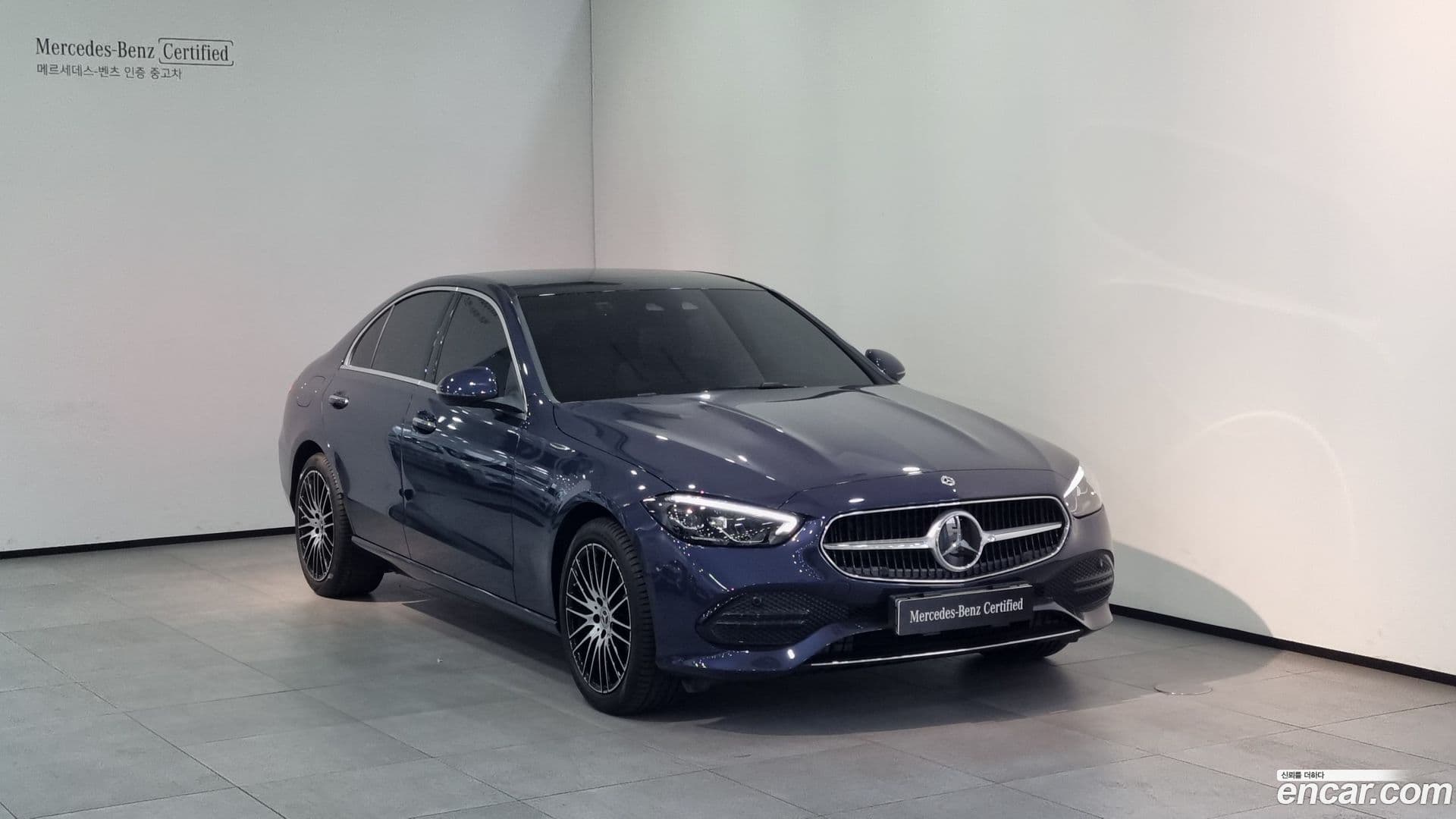 Main__Slider__Photo:C-Class Mercedes-Benz 2025.4-0