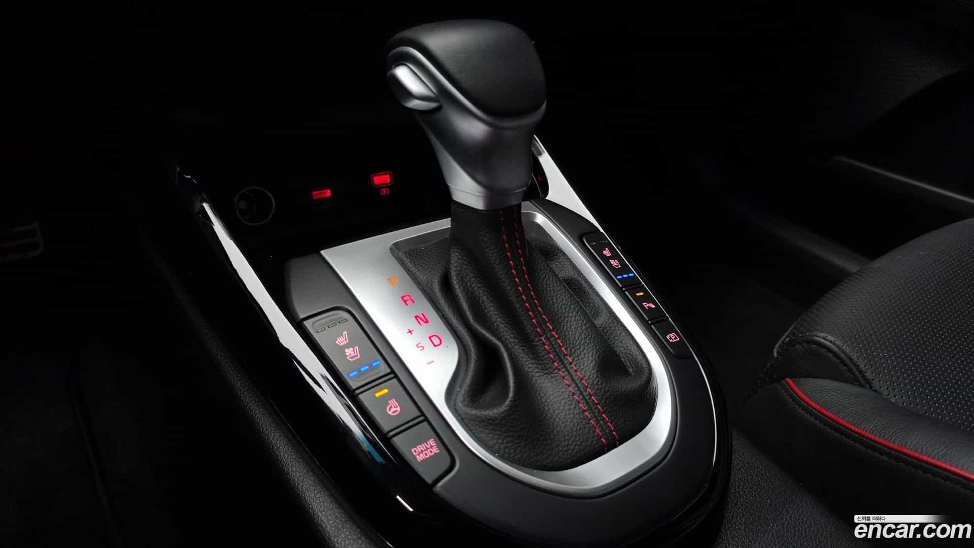 K3 Kia 2023.11-INNER-009