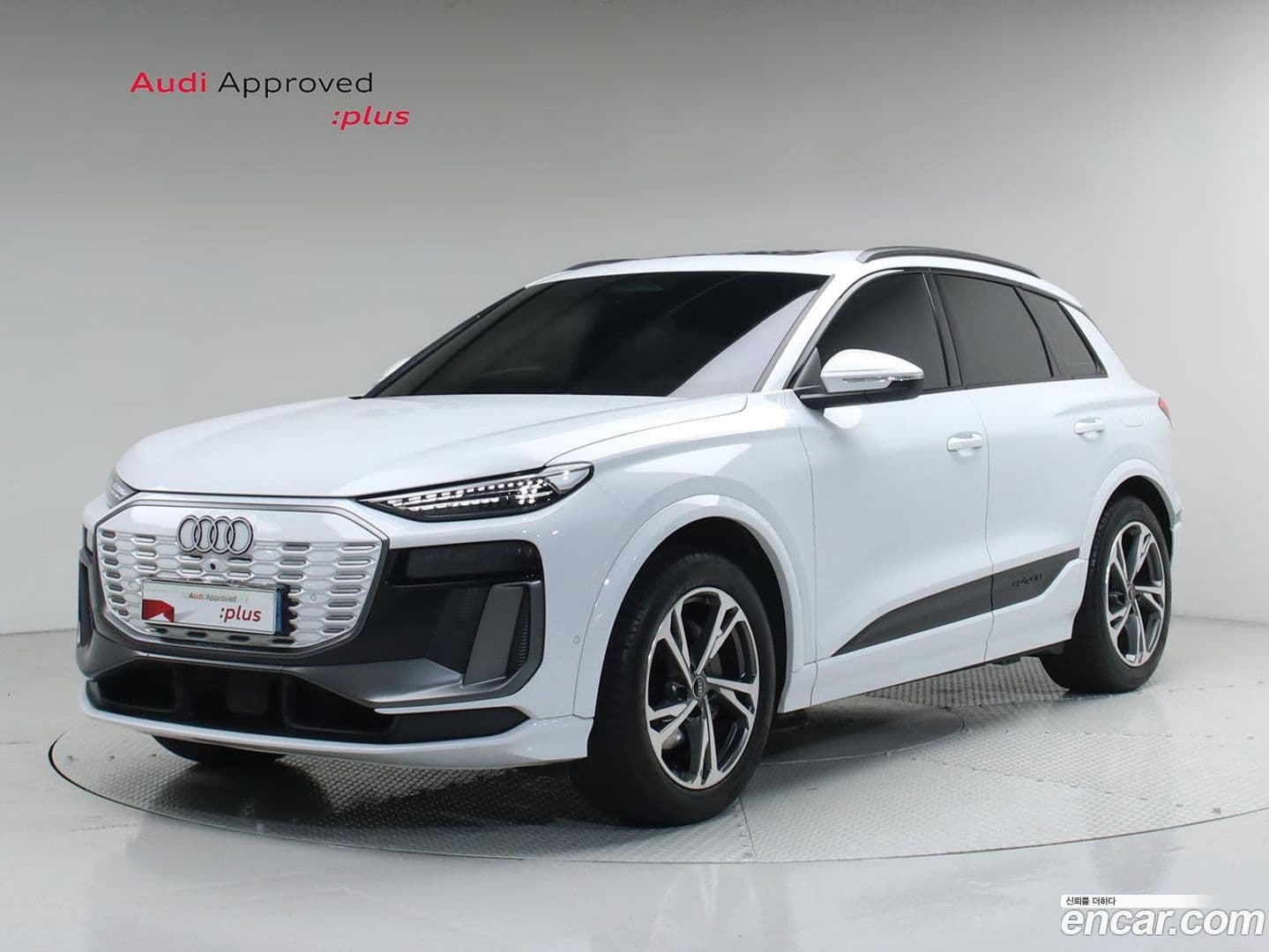 Main__Slider__Photo:Q6 e-tron Audi 2025.3-0