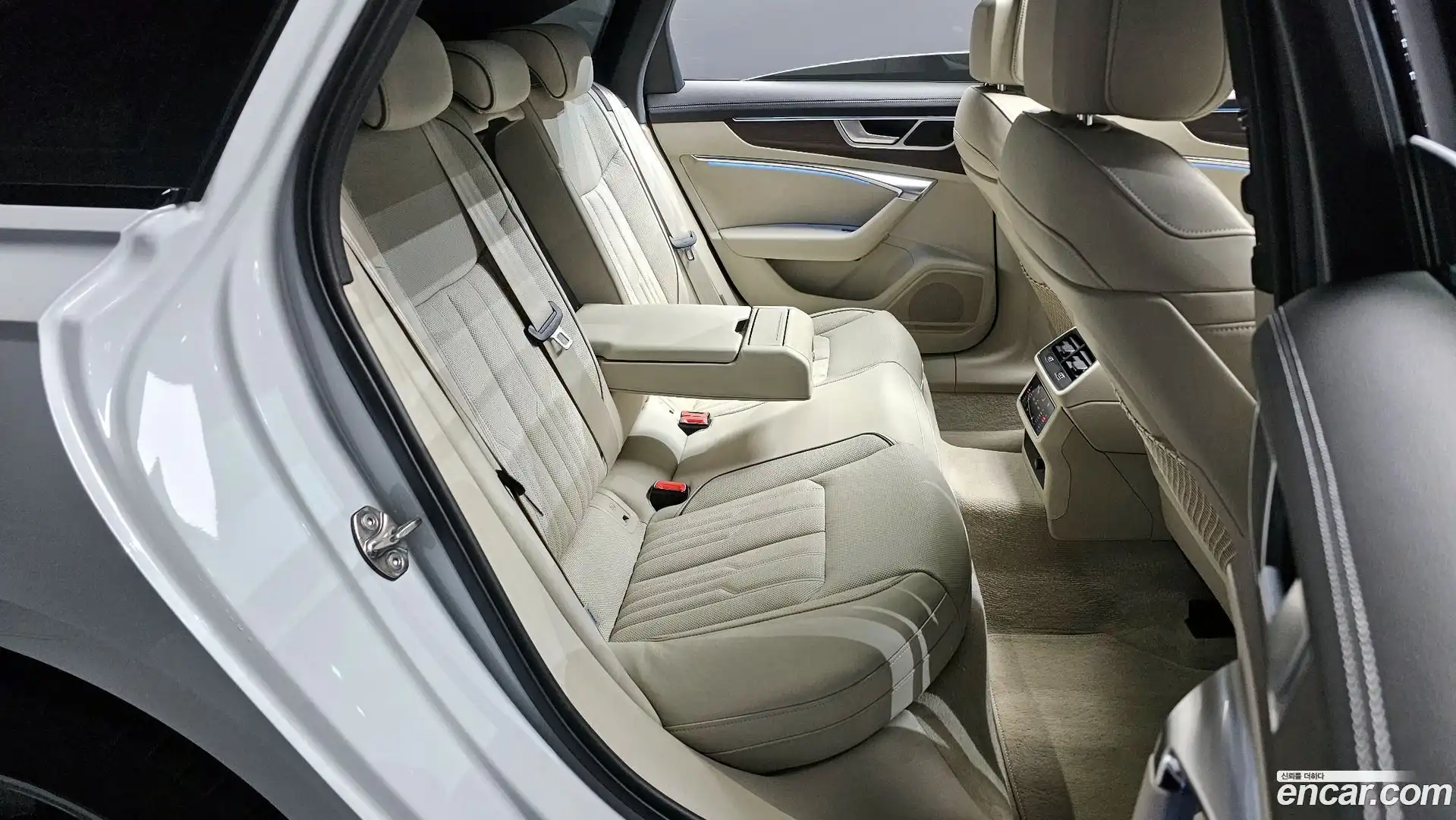 A6 Audi 2025.3-OPTION-016