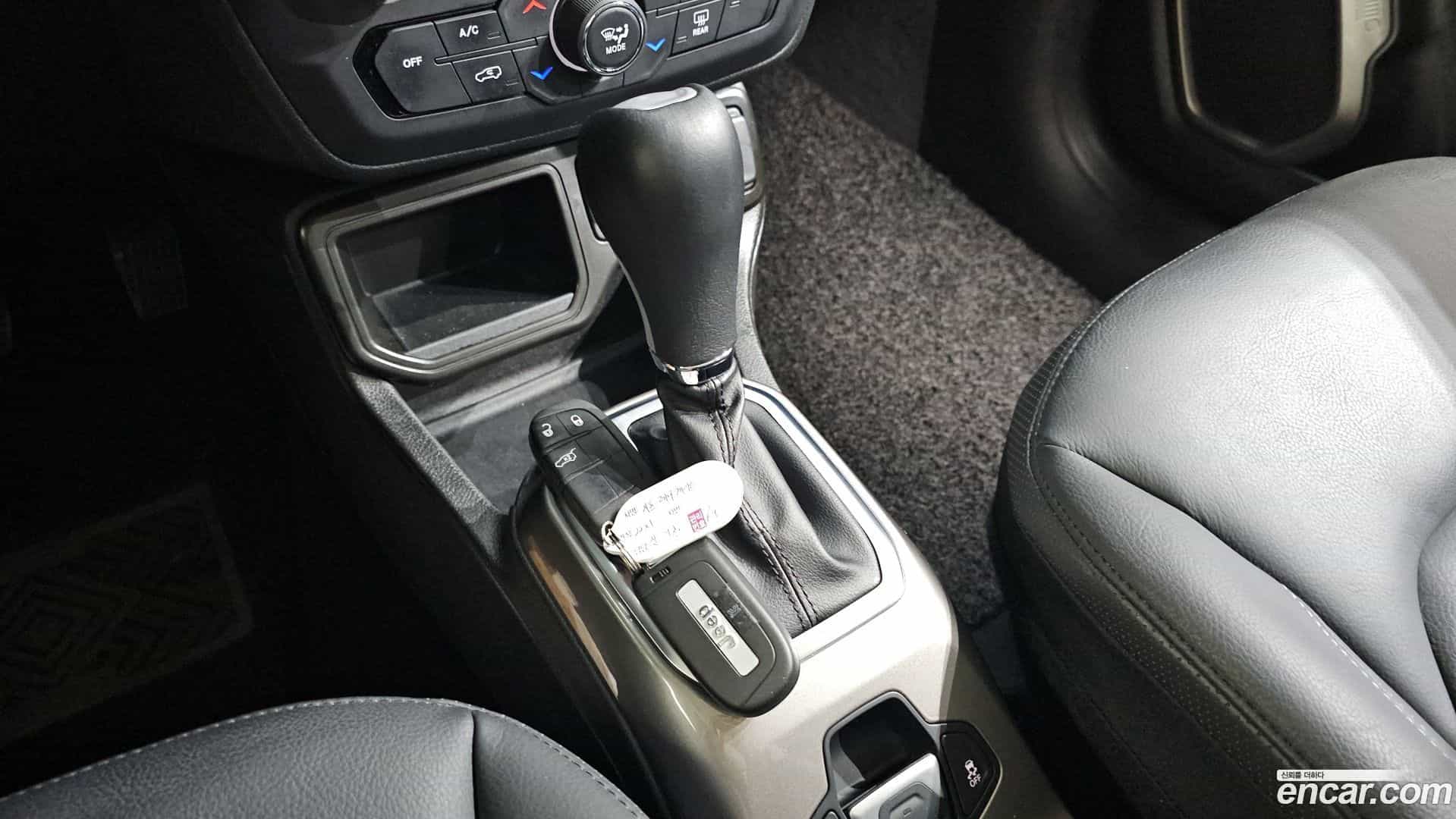 Renegade Jeep 2021.11-INNER-009