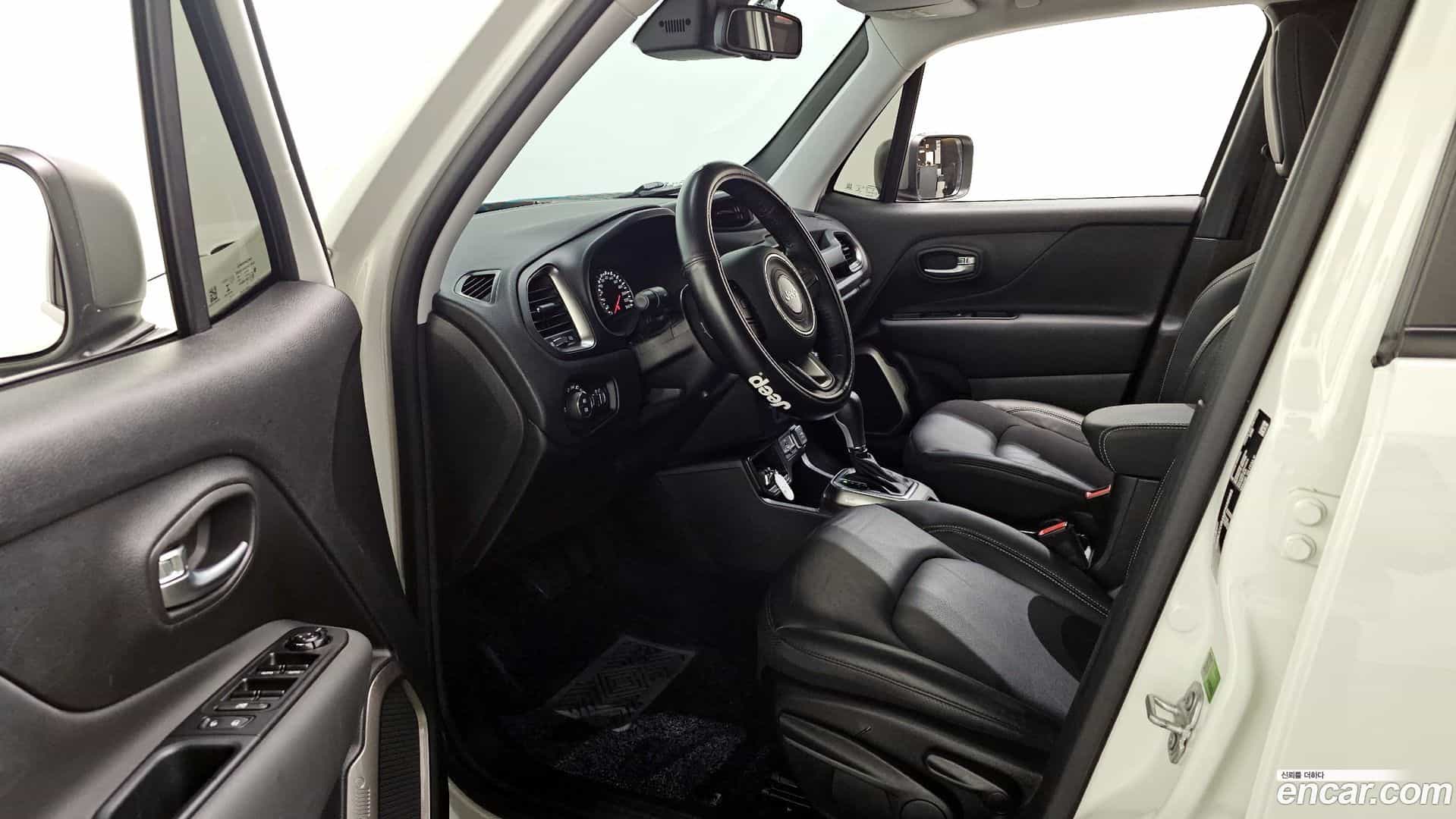 Renegade Jeep 2021.11-INNER-010