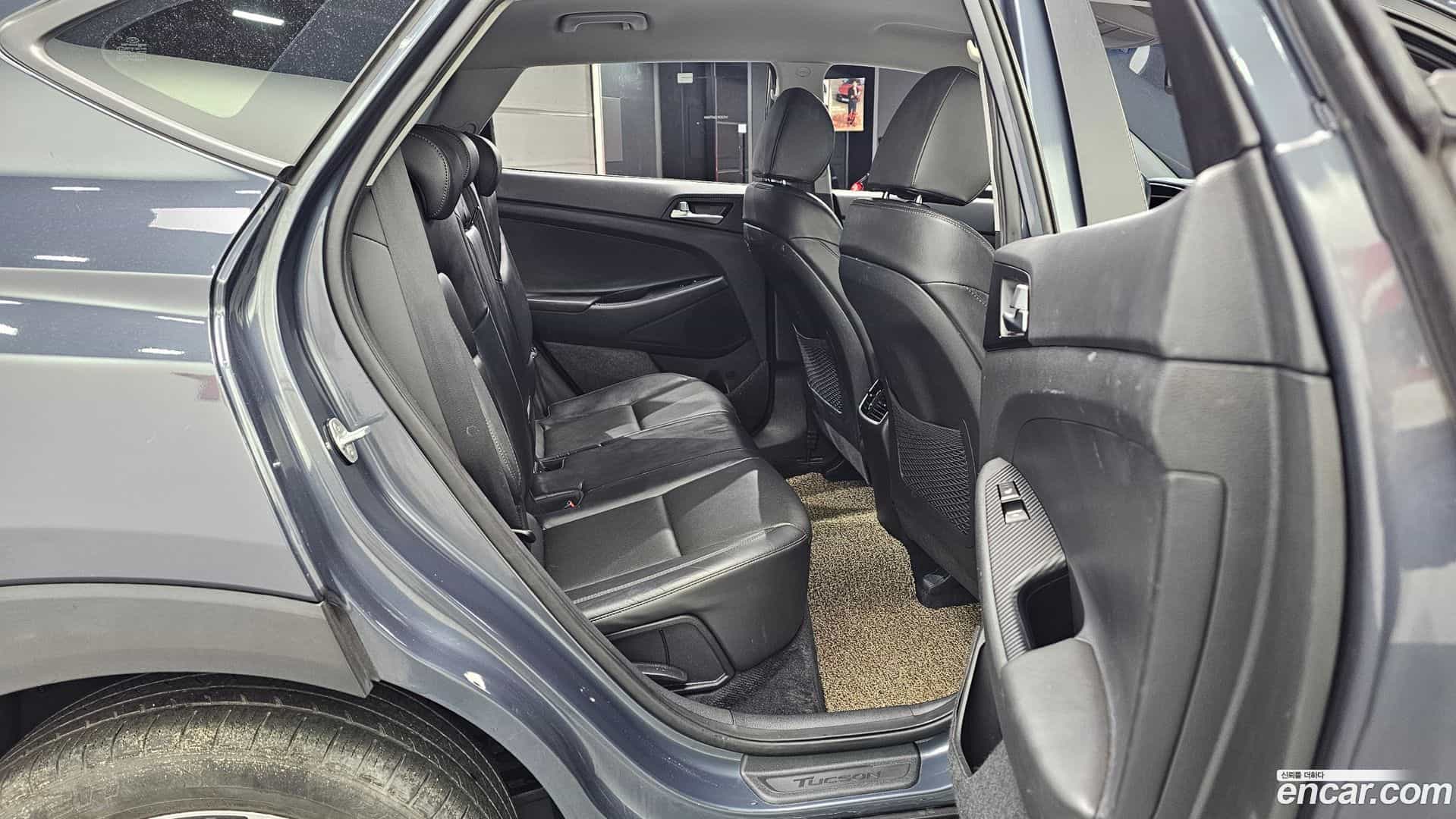 Tucson Hyundai 2019.6-OPTION-016