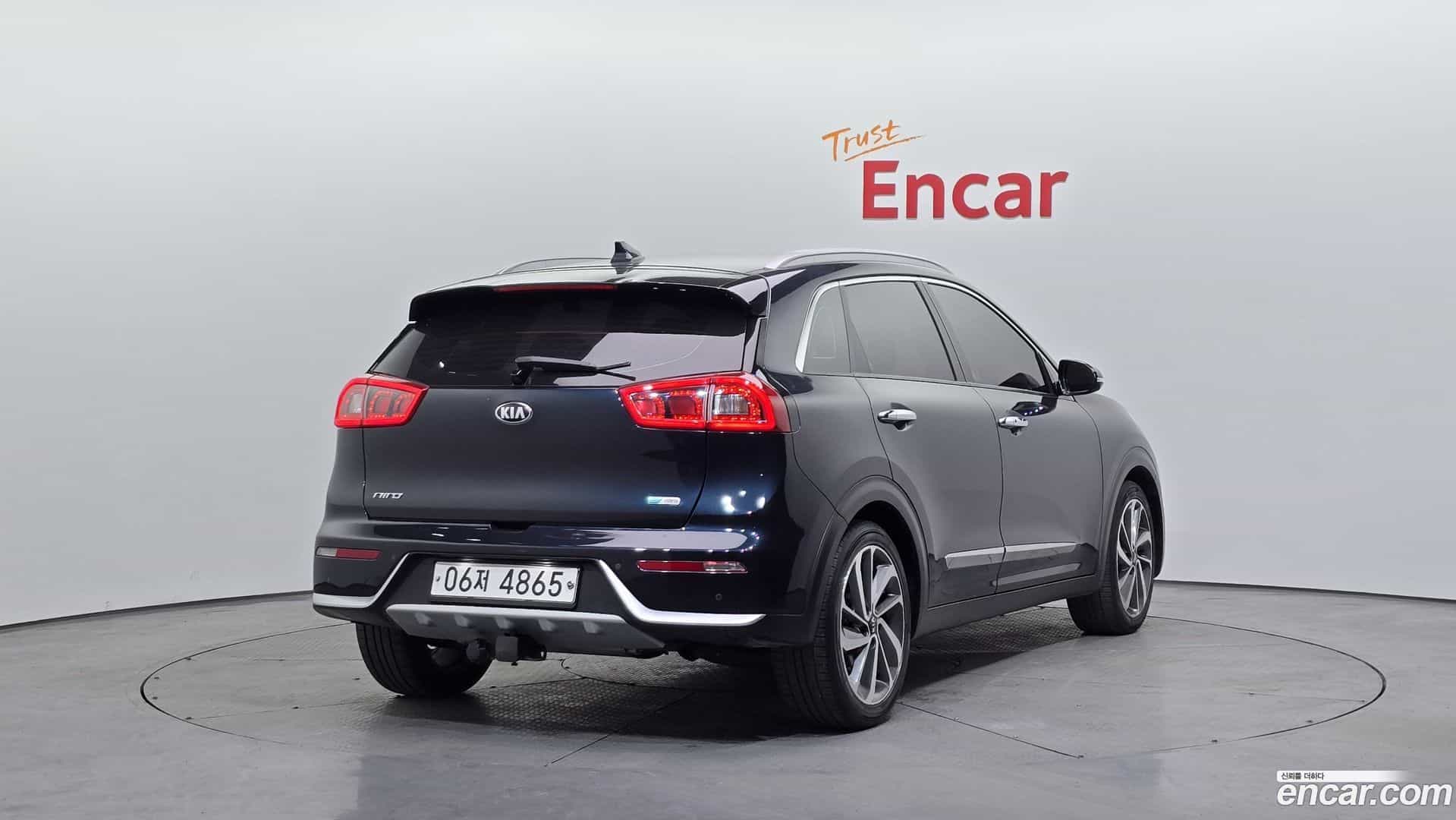 Niro Kia 2017.4-OUTER-002