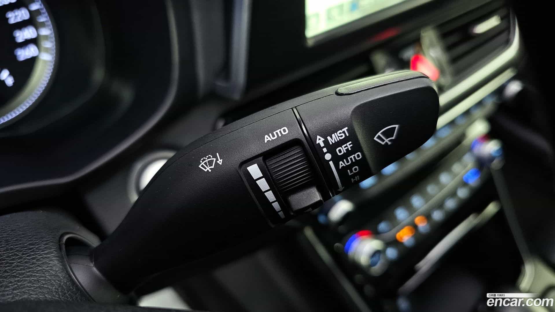 Grandeur Hyundai 2017.9-OPTION-020