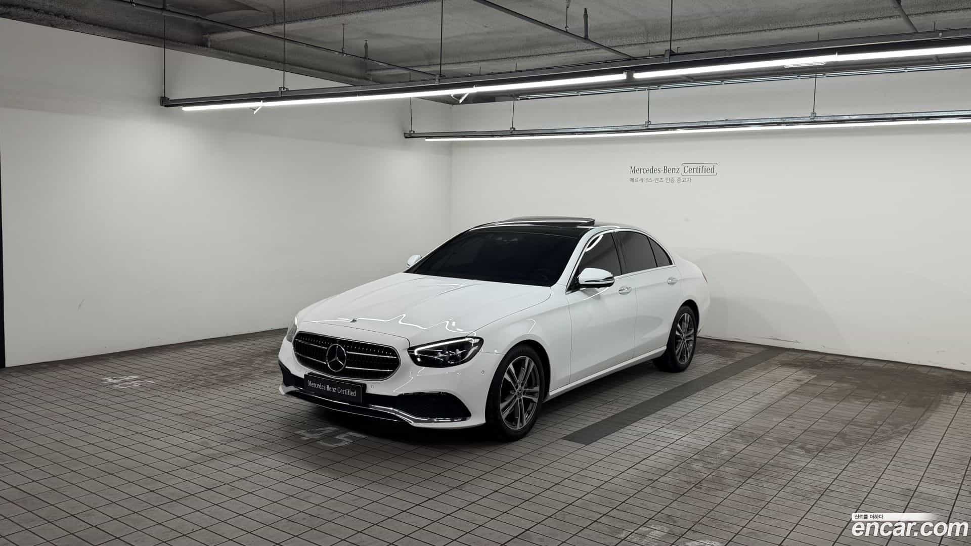 E-Class Mercedes-Benz 2023.11-OUTER-001