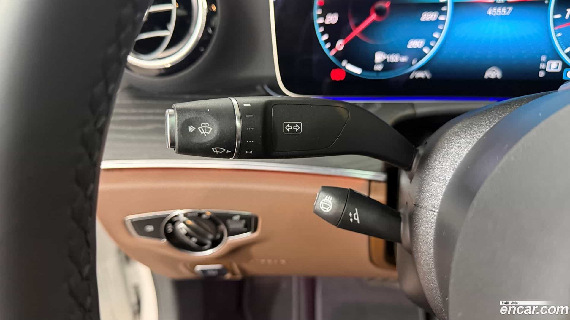 E-Class Mercedes-Benz 2023.11-OPTION-022