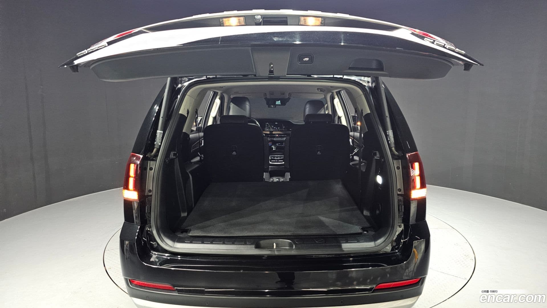 Main__Slider__Photo:Mohave Kia 2020.2-19