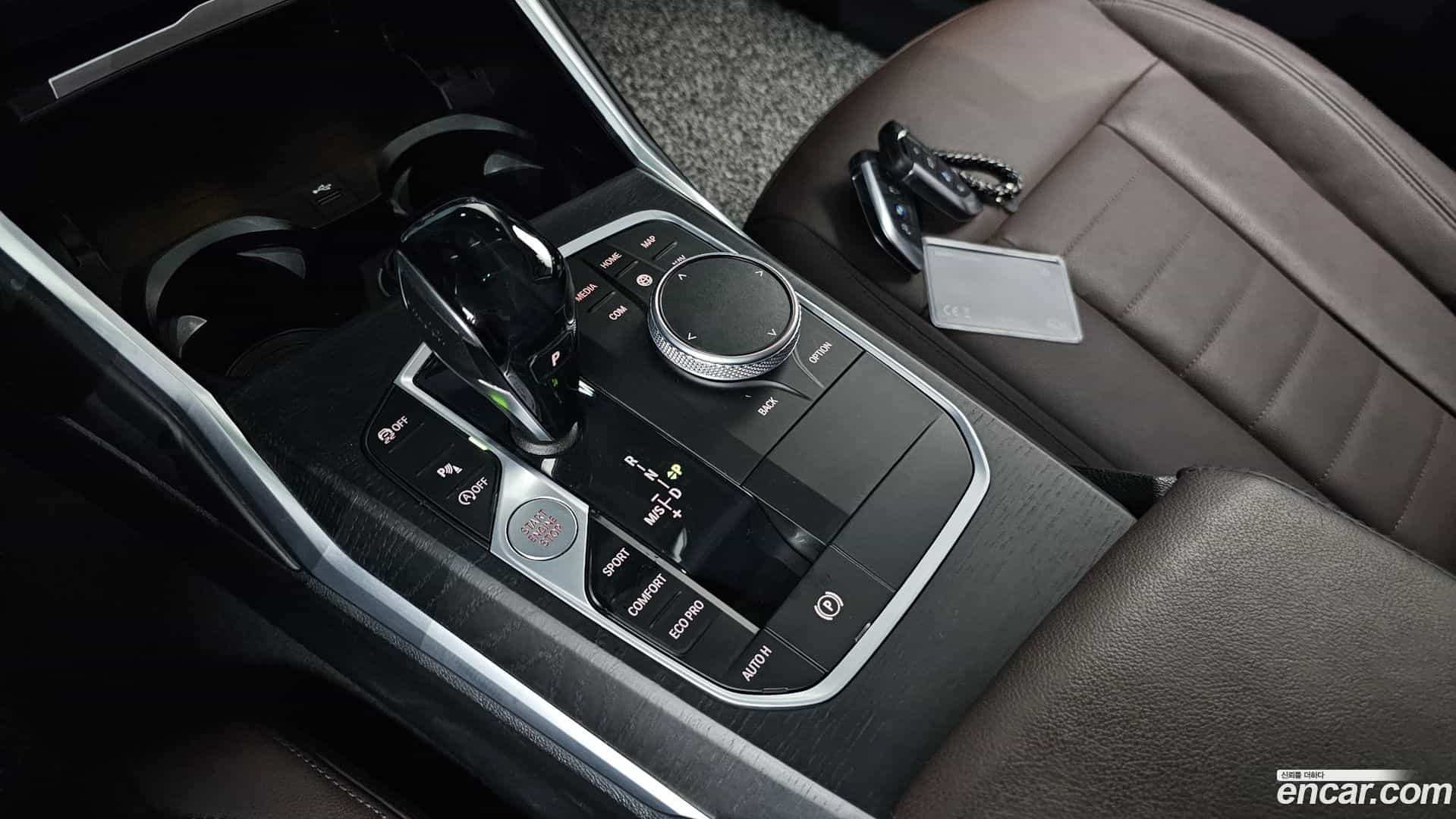 3-Series BMW 2021.4-INNER-009