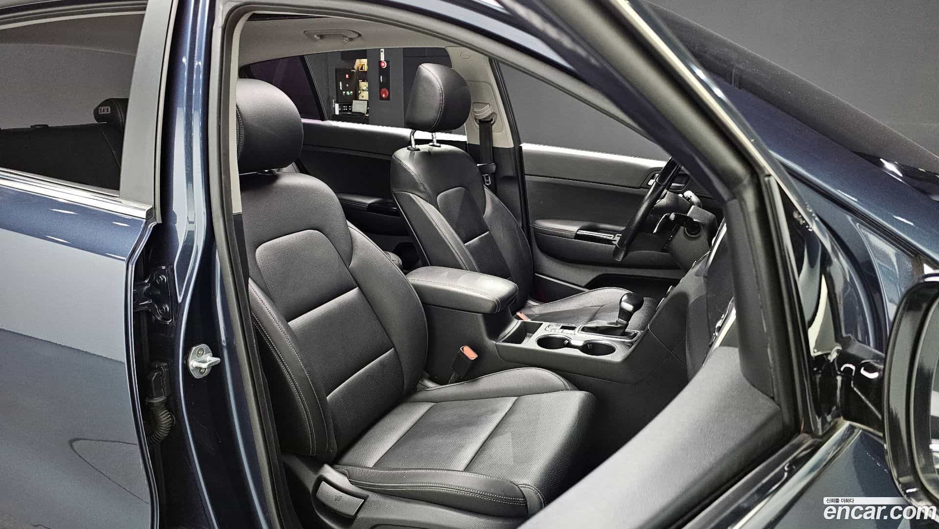 Sportage Kia 2016.10-INNER-010