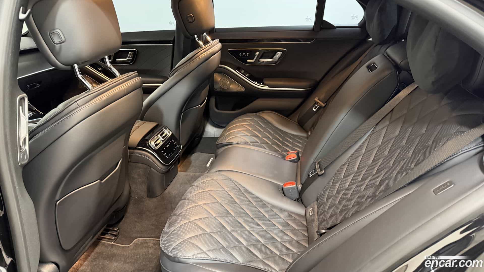 S-Class Mercedes-Benz 2022.3-INNER-010