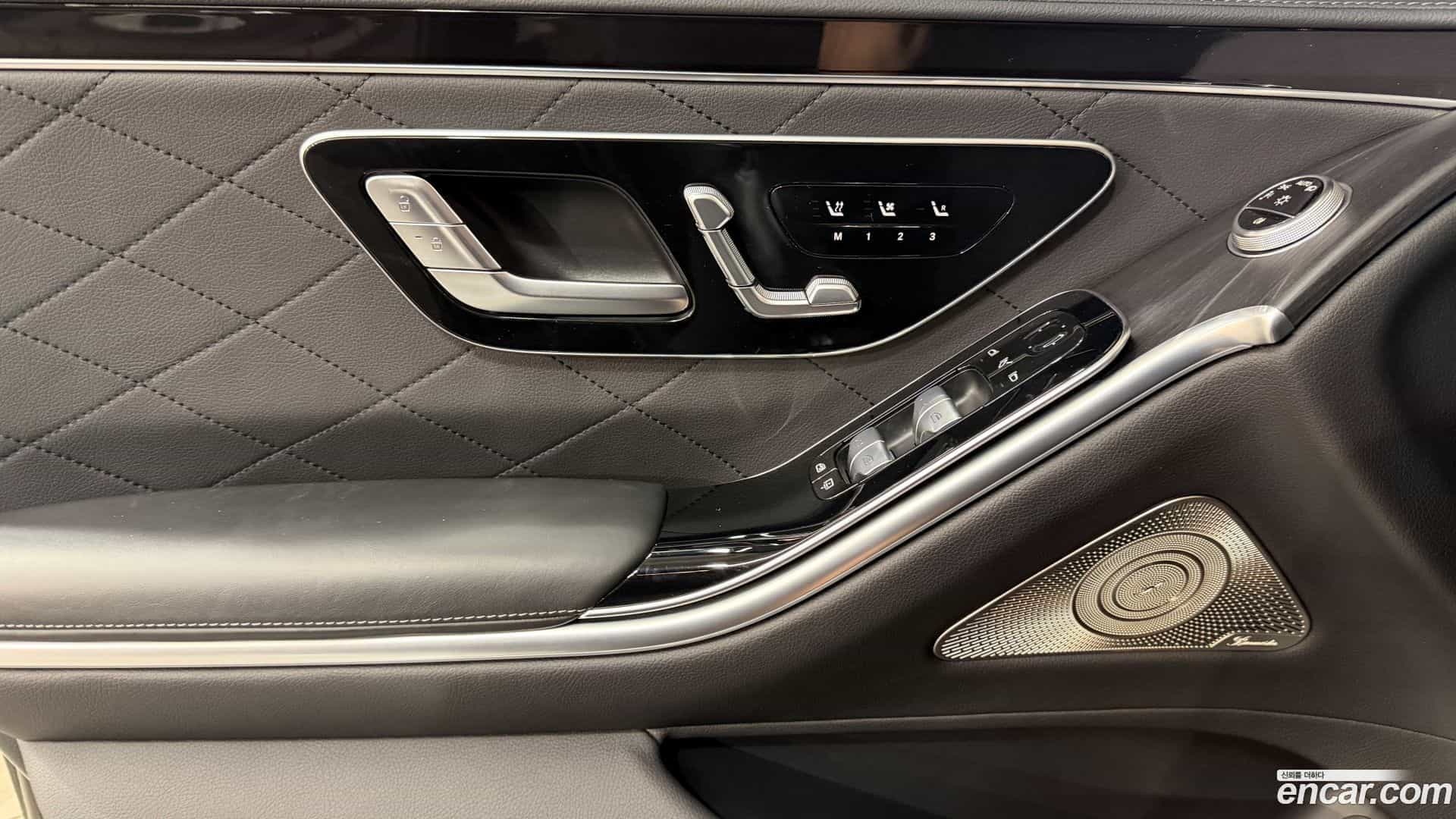 S-Class Mercedes-Benz 2022.3-OPTION-019