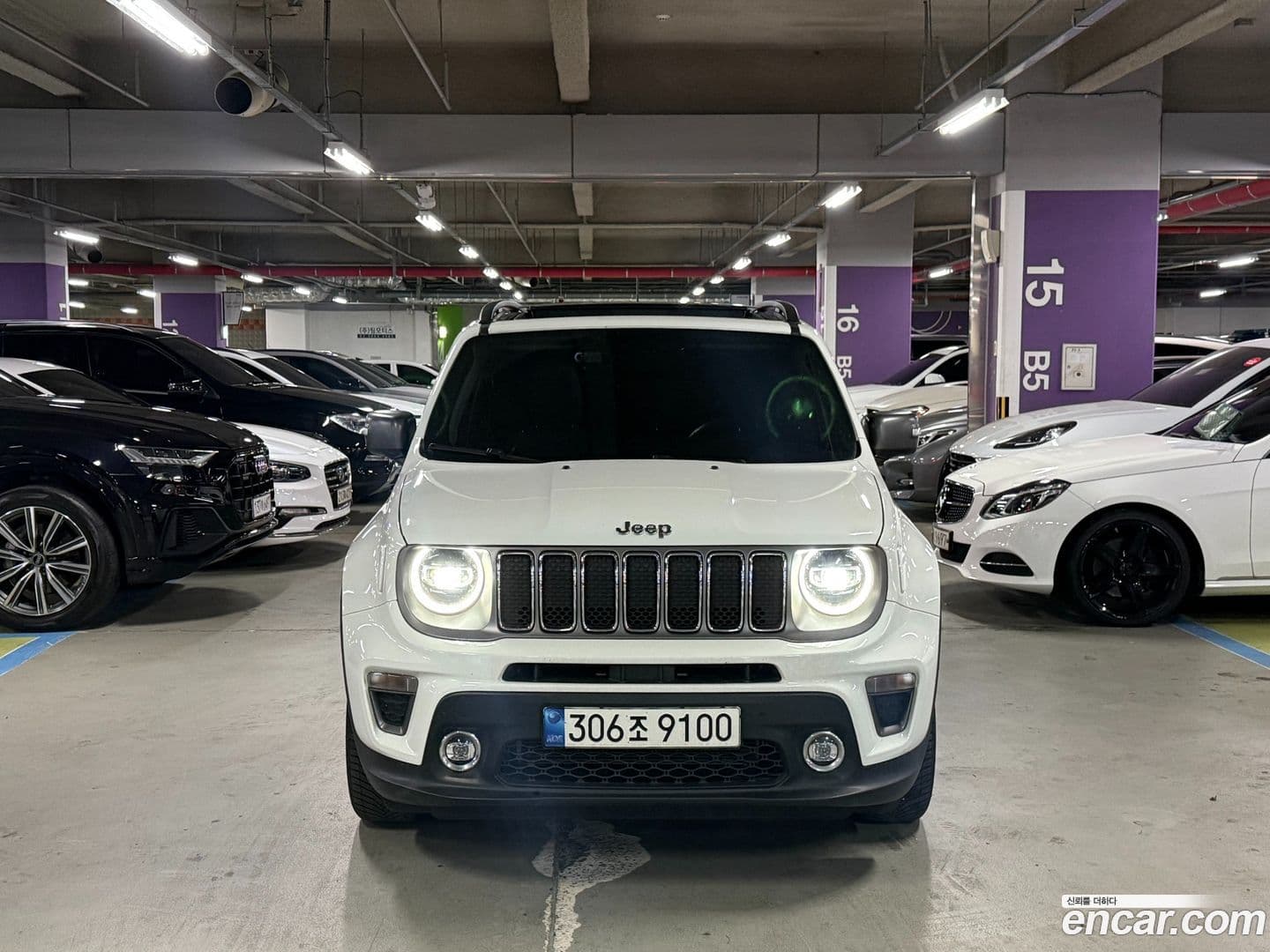Main__Slider__Photo:Renegade Jeep 2021.1-0