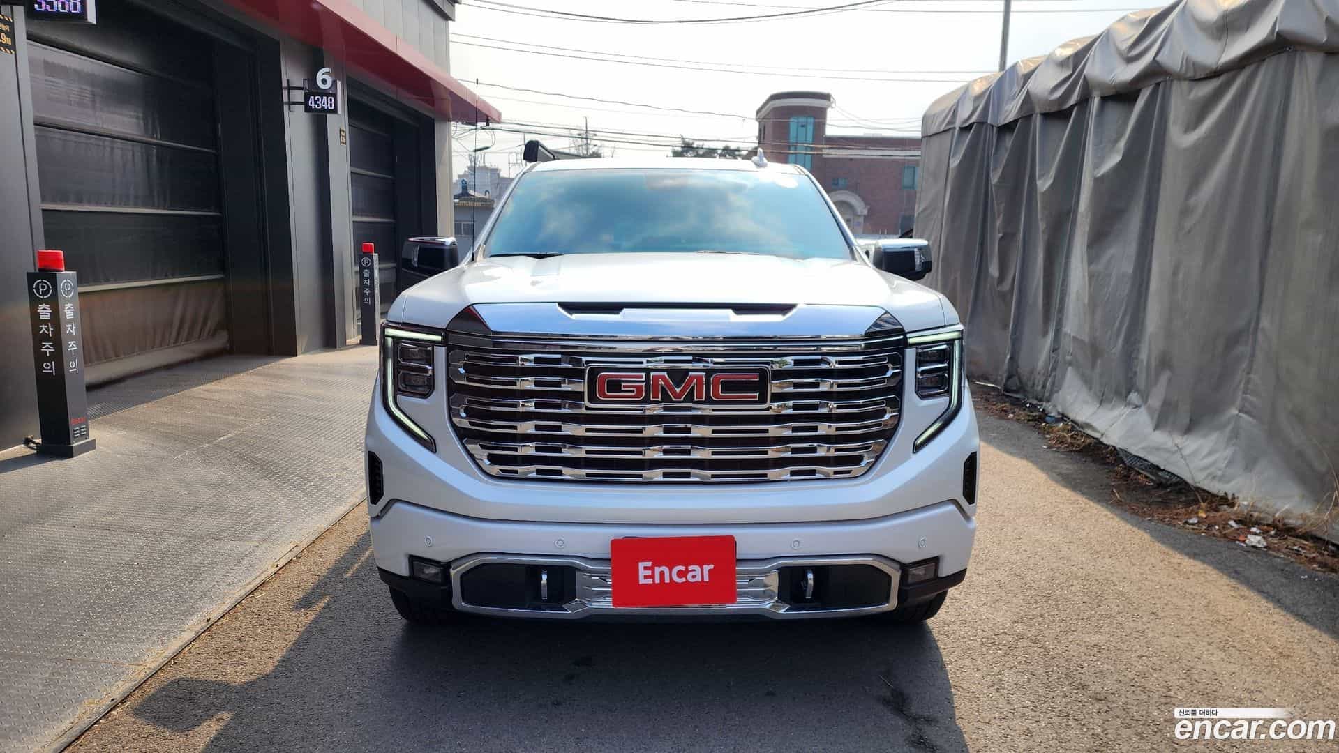 Sierra GMC 2023.7-OUTER-003