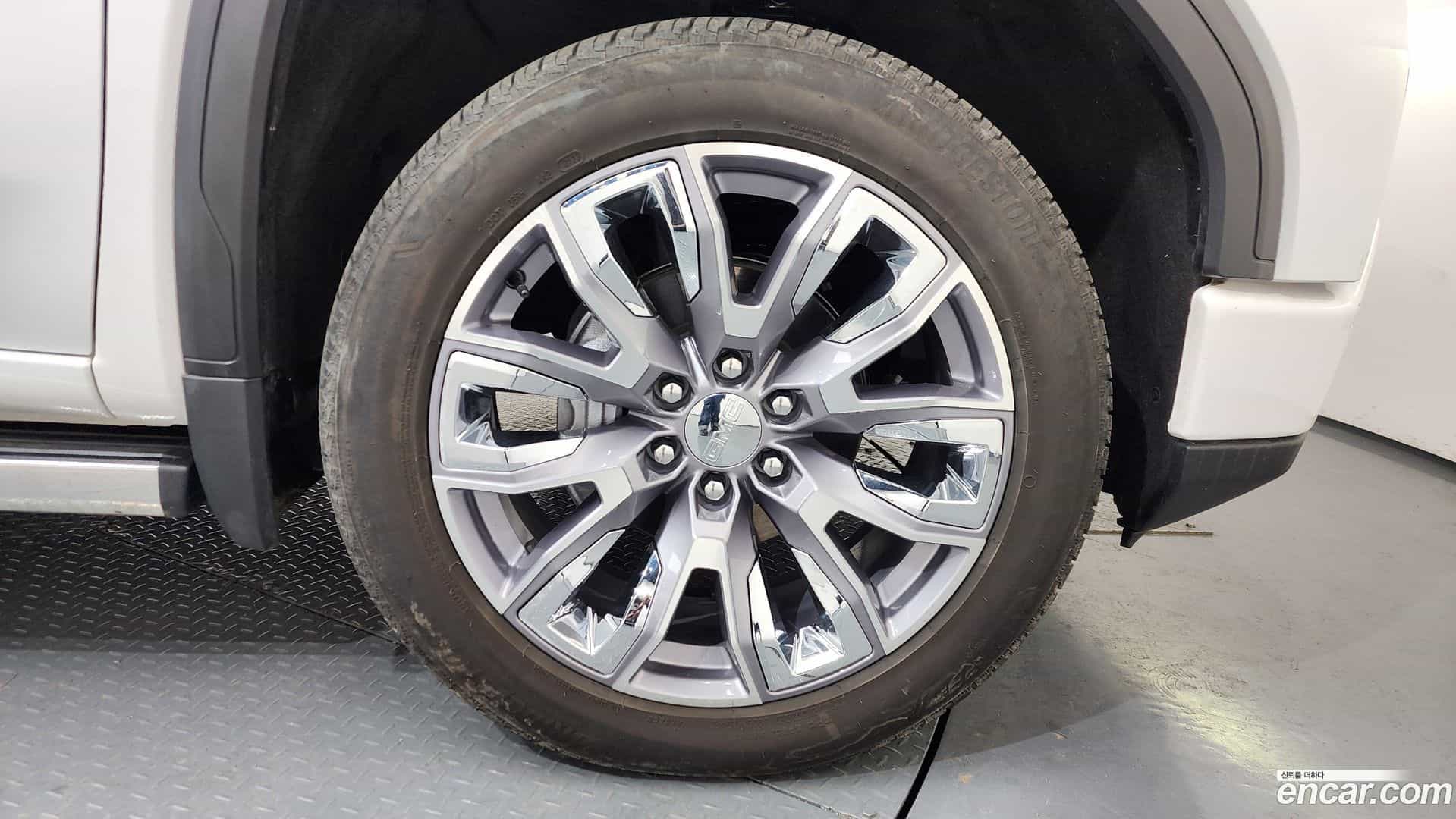 Sierra GMC 2023.7-OUTER-005