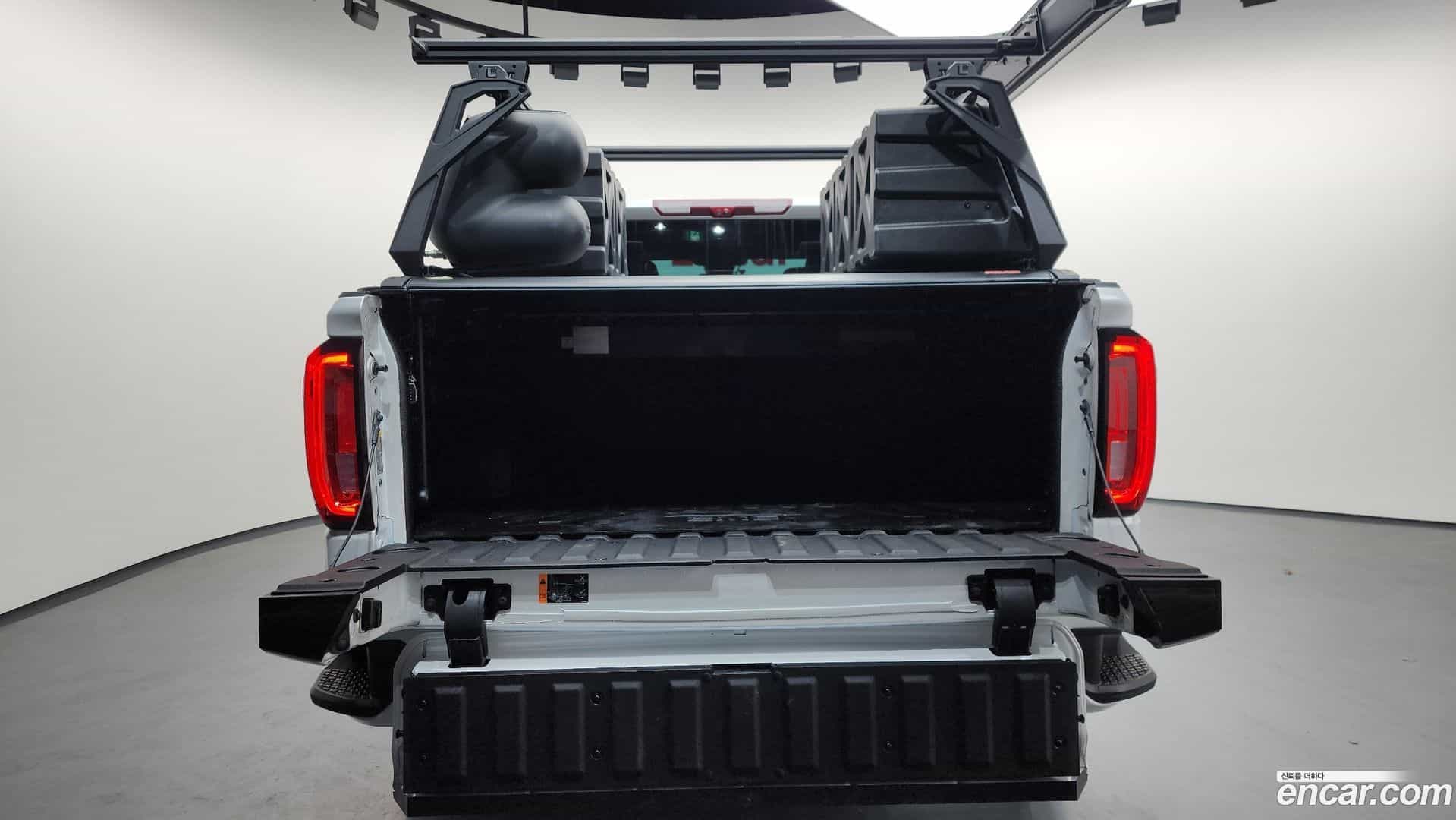 Sierra GMC 2023.7-OPTION-024