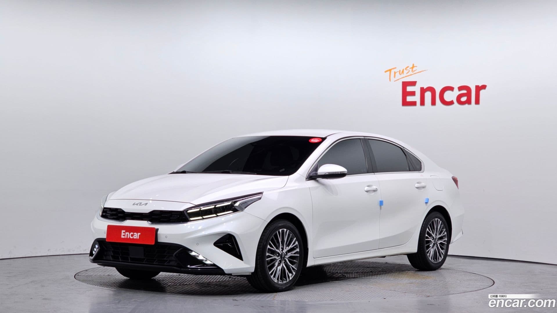 Main__Slider__Photo:K3 Kia 2022.1-0