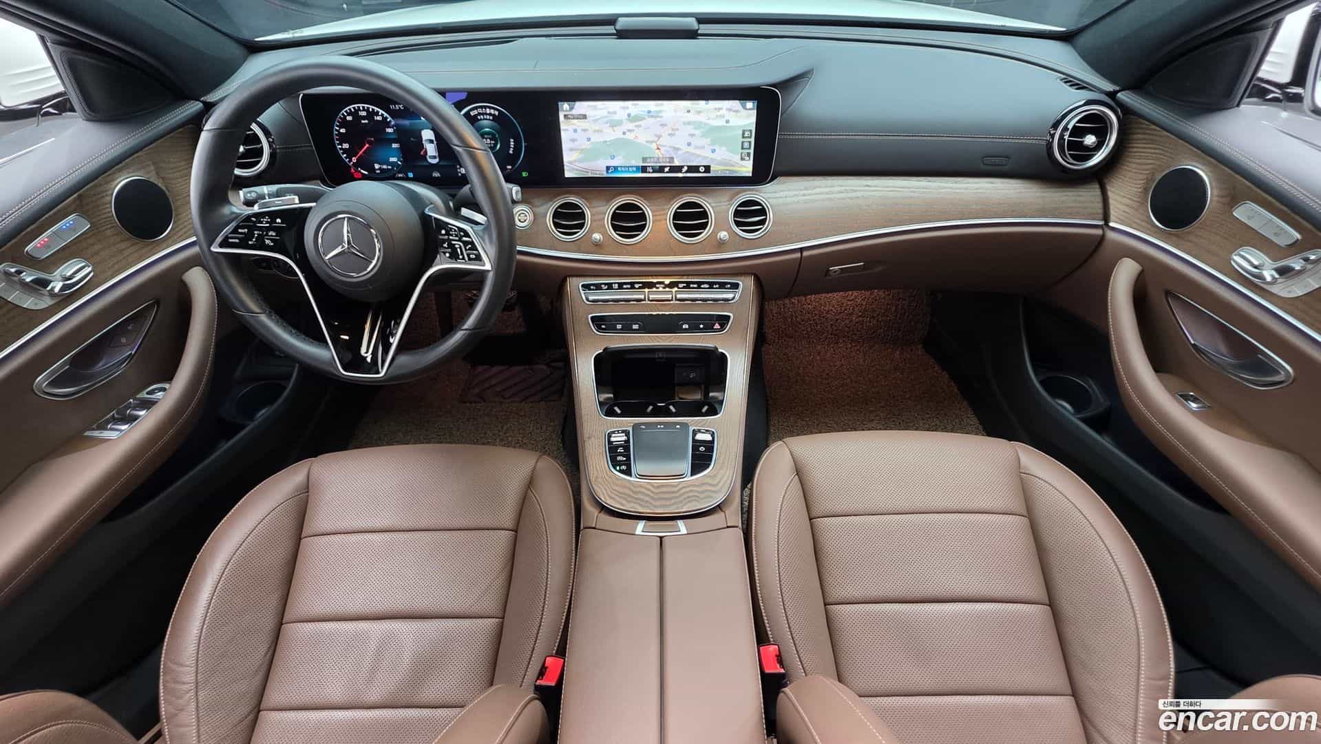 E-Class Mercedes-Benz 2022.4-INNER-007