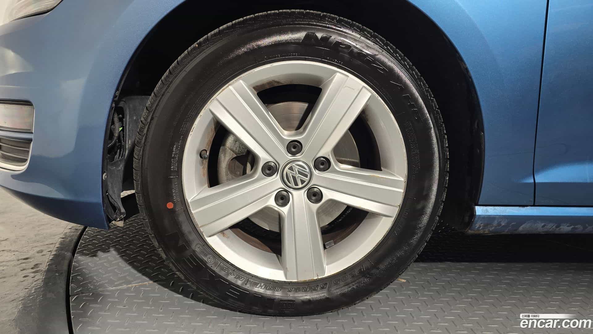 Golf Volkswagen 2016.3-OUTER-005