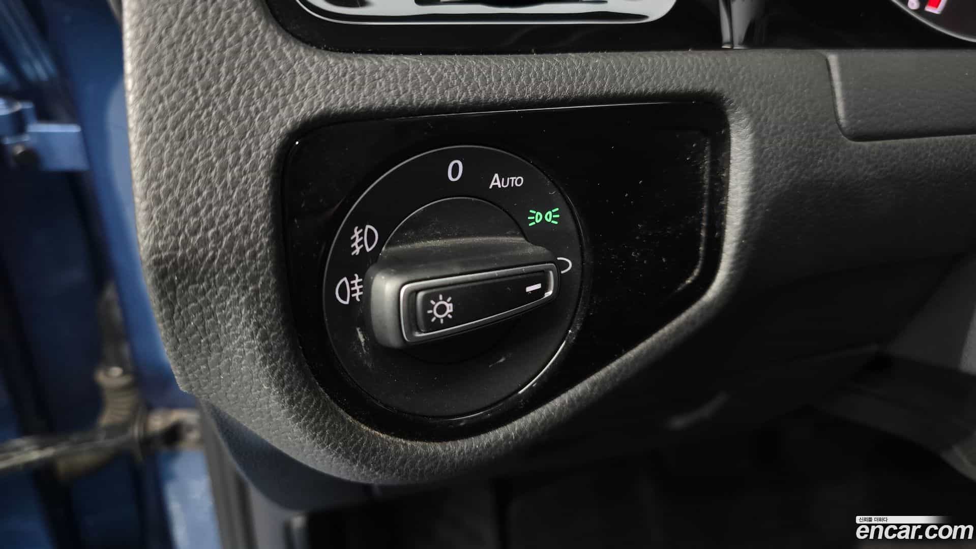 Golf Volkswagen 2016.3-OPTION-021