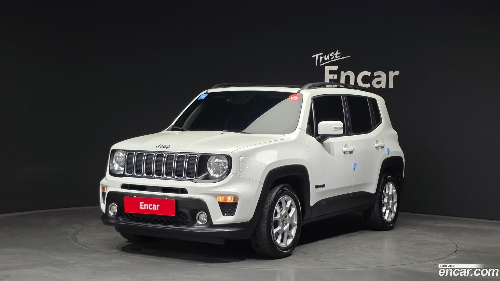 Main__Slider__Photo:Renegade Jeep 2021.5-0