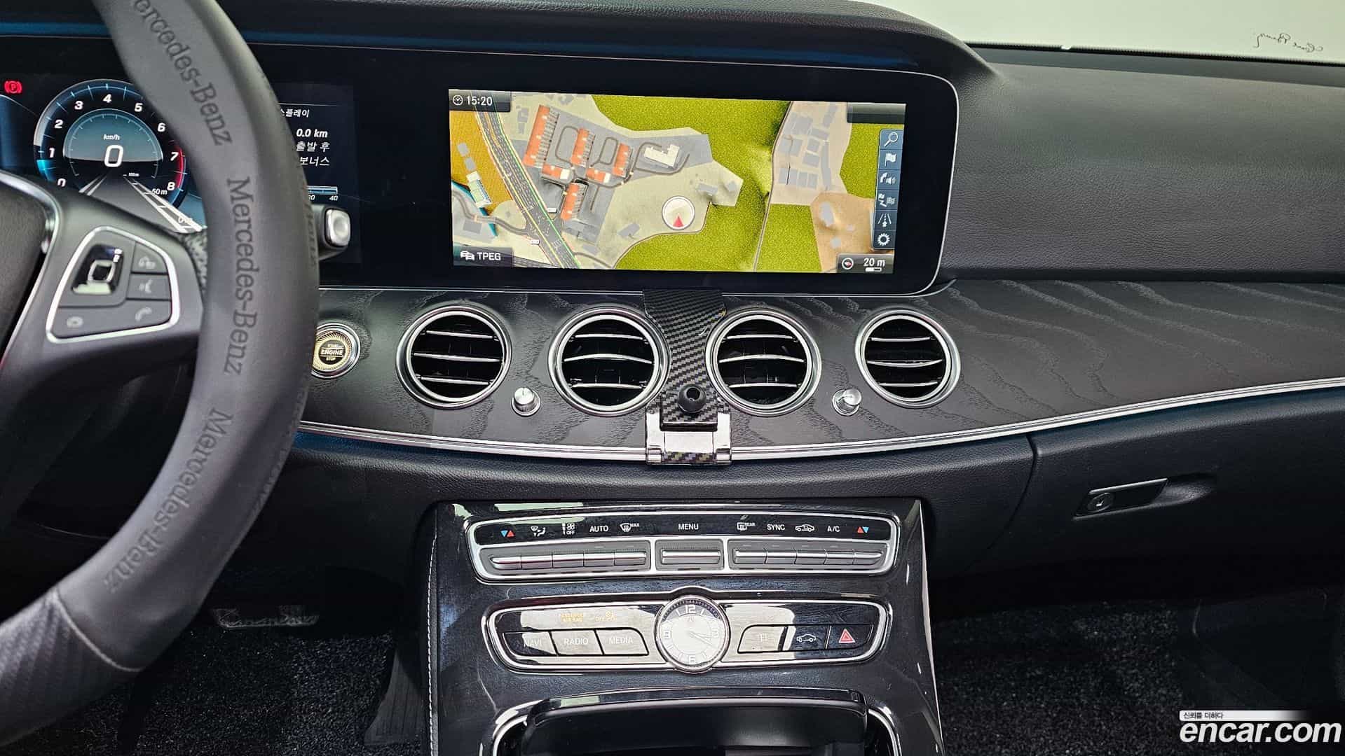 E-Class Mercedes-Benz 2017.1-OPTION-018