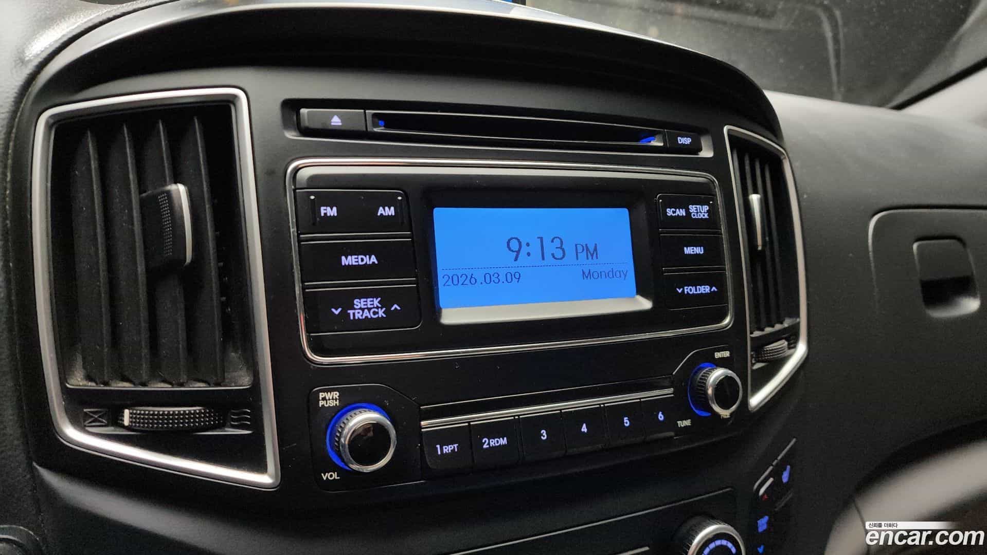 Starex Hyundai 2019.3-OPTION-019