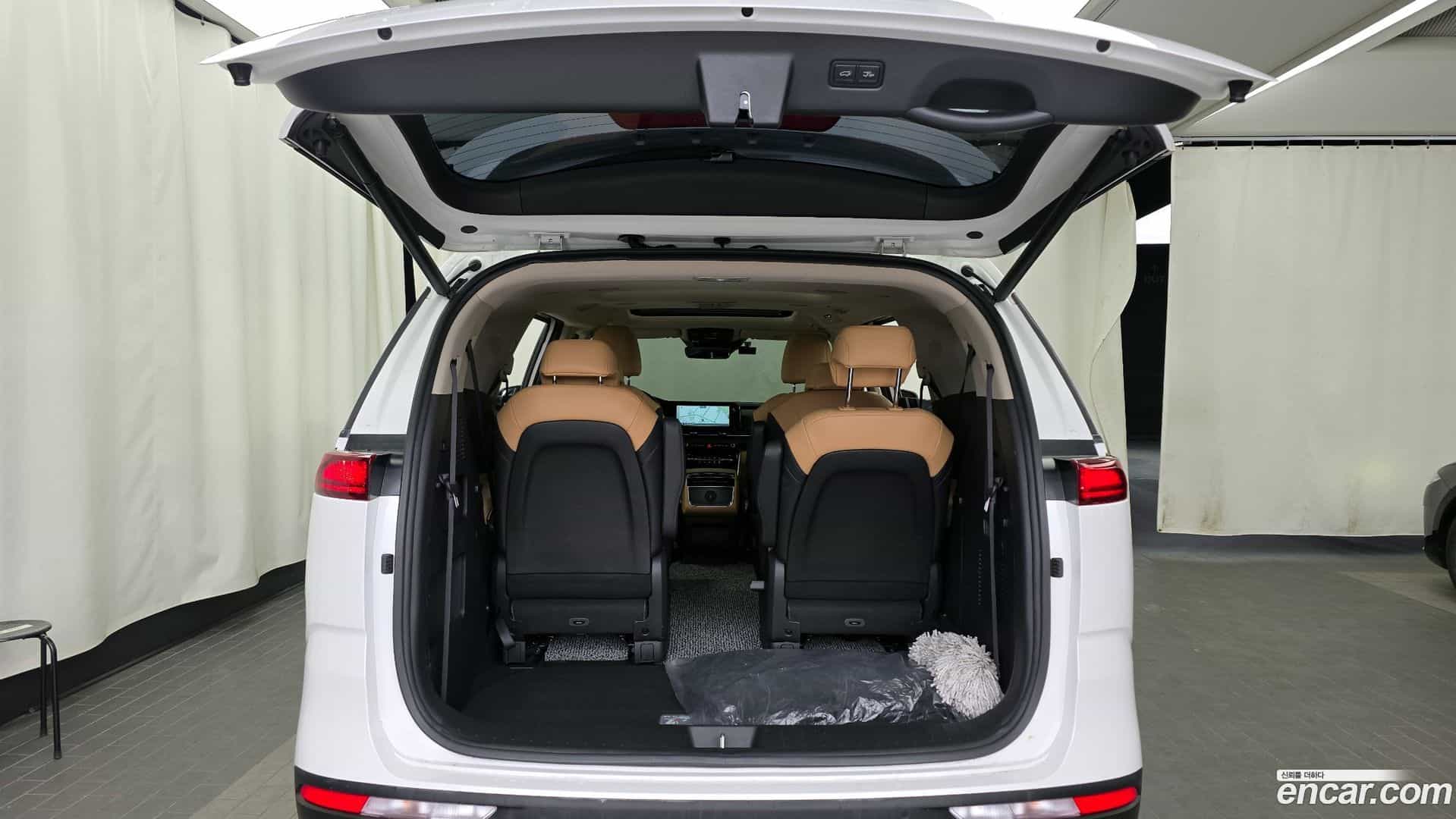 Canival Kia 2023.1-OPTION-024