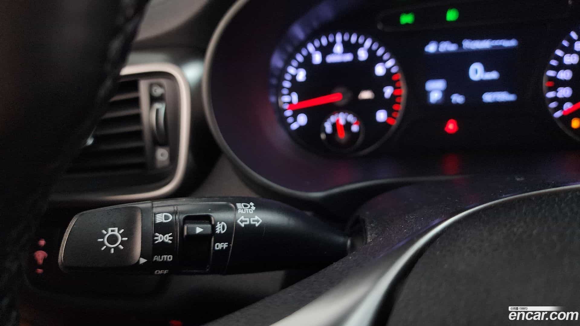 Sorento Kia 2017.8-OPTION-022