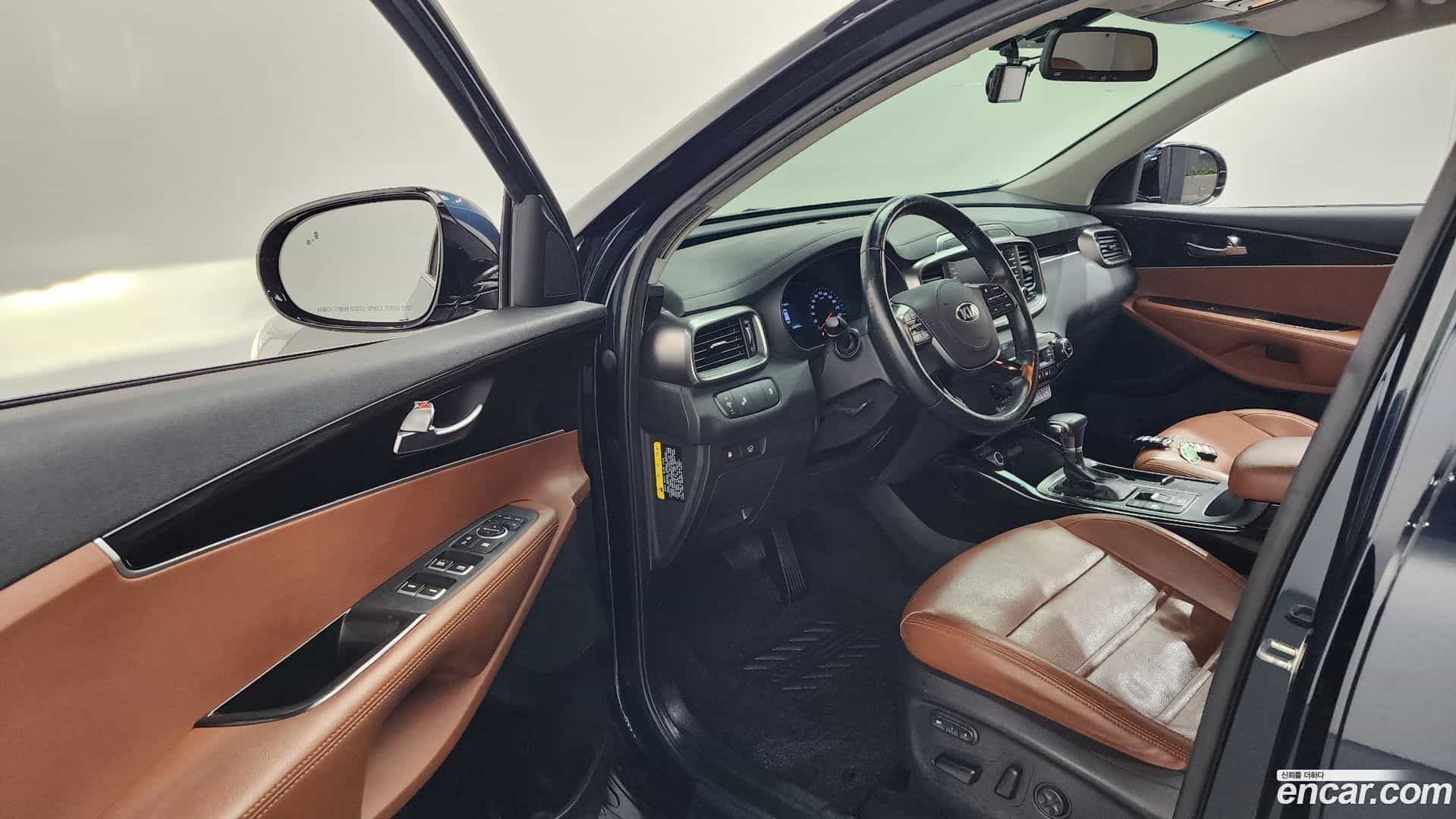 Sorento Kia 2017.8-INNER-010