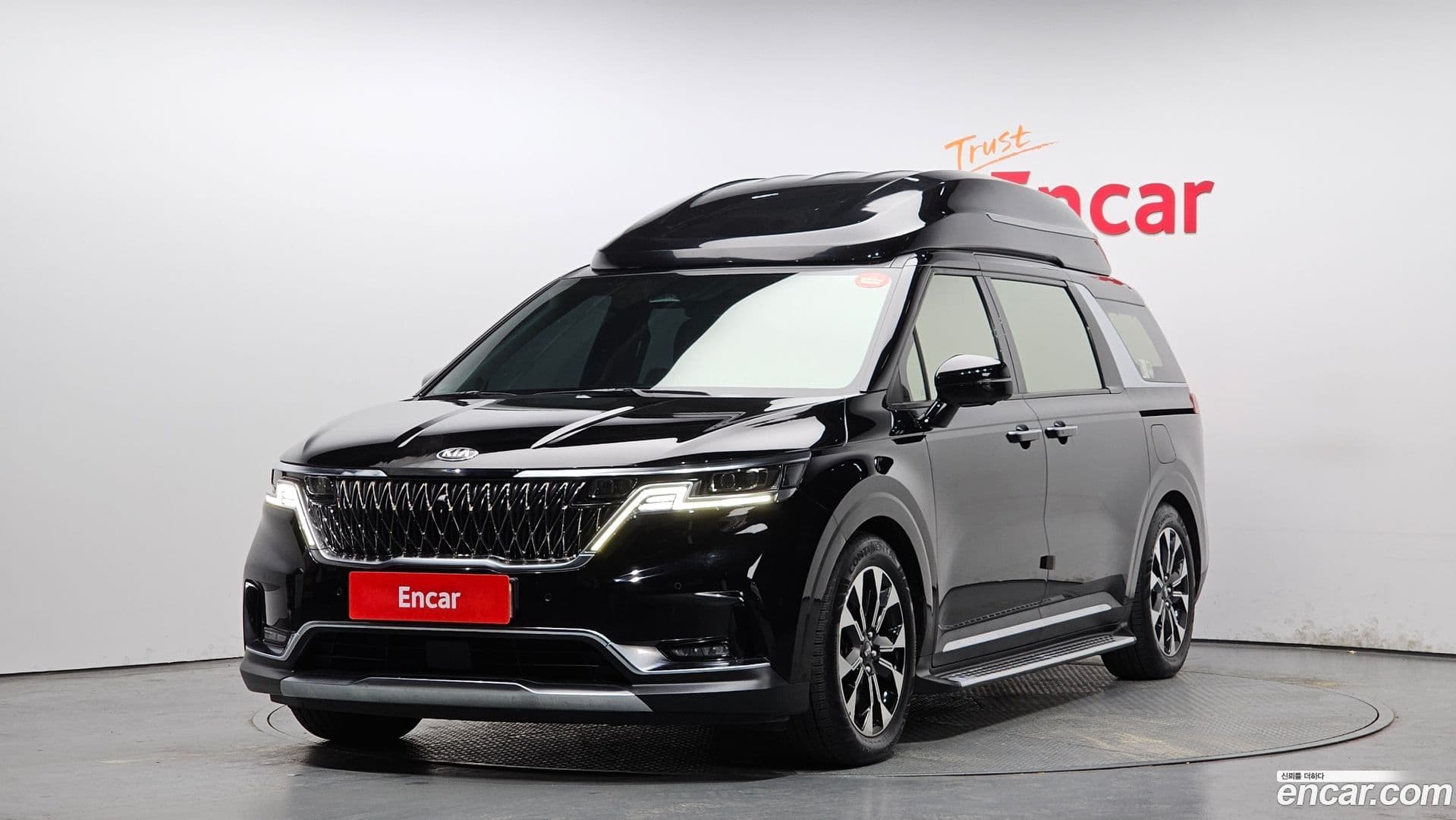 Main__Slider__Photo:Canival Kia 2021.4-0
