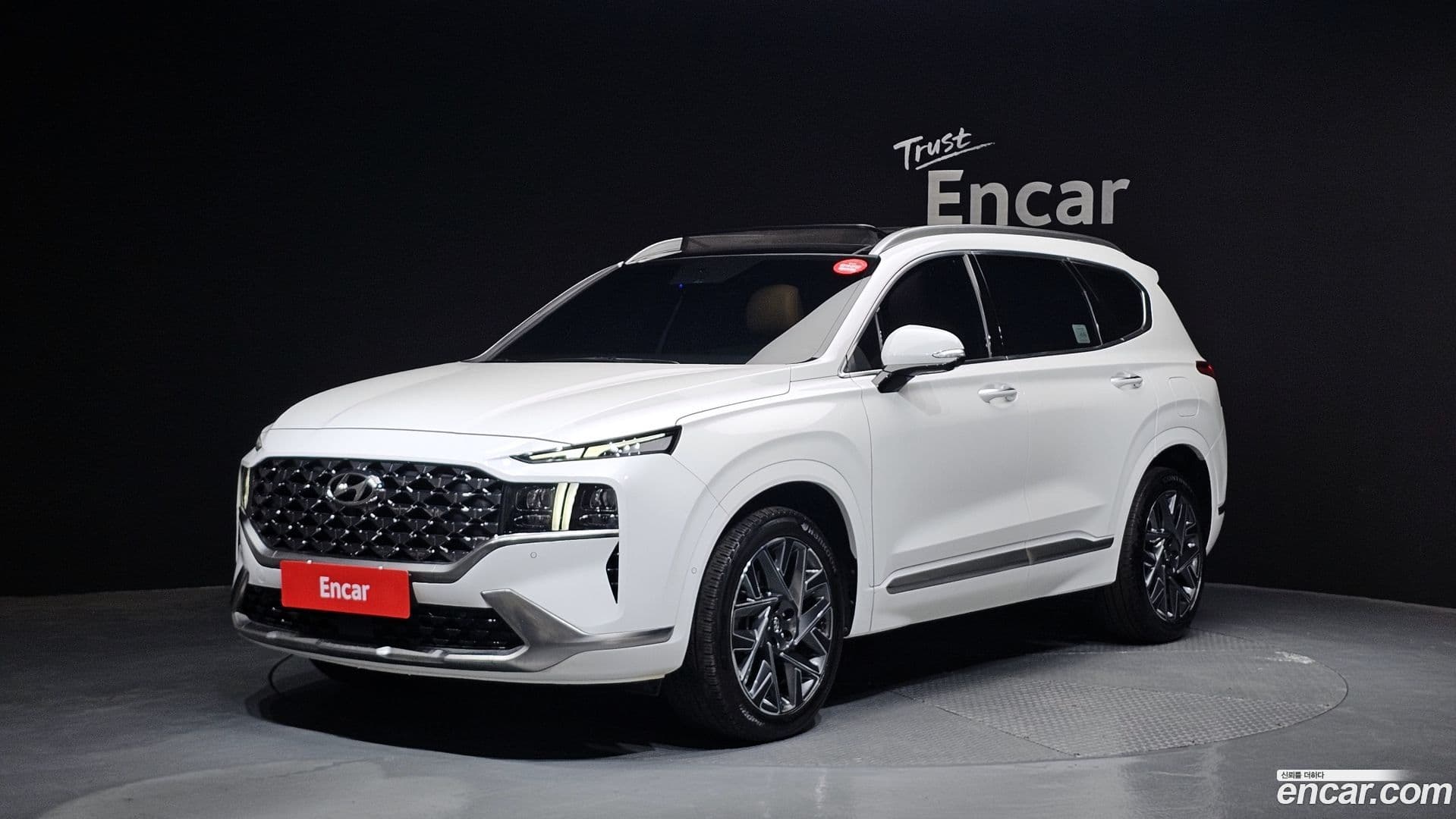 Main__Slider__Photo:Santafe Hyundai 2021.11-0
