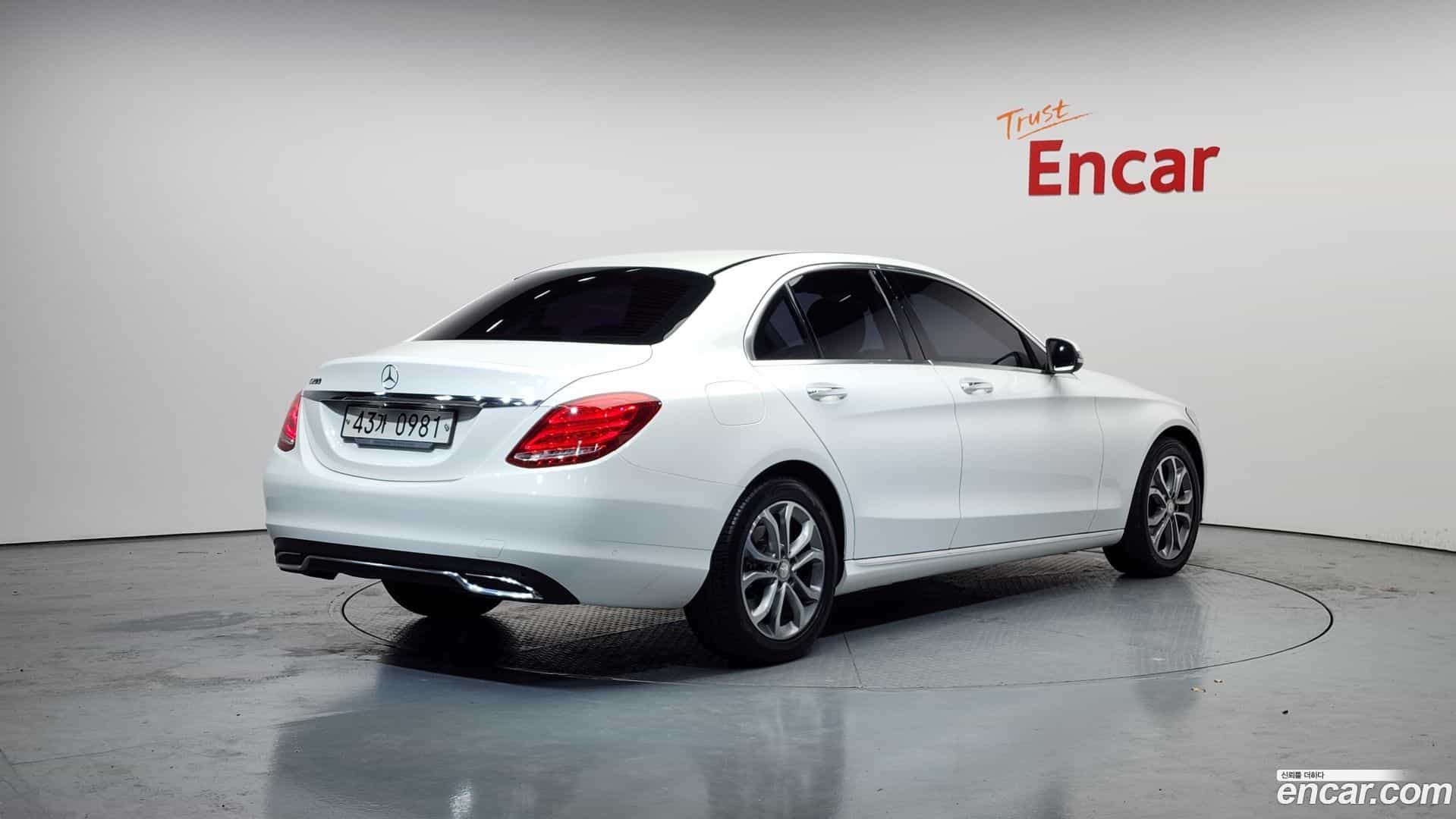 C-Class Mercedes-Benz 2015.8-OUTER-002