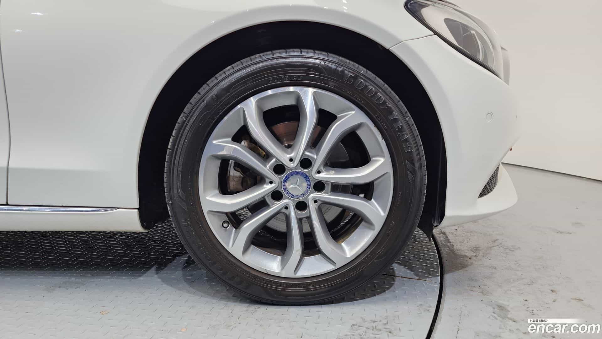 C-Class Mercedes-Benz 2015.8-OUTER-005
