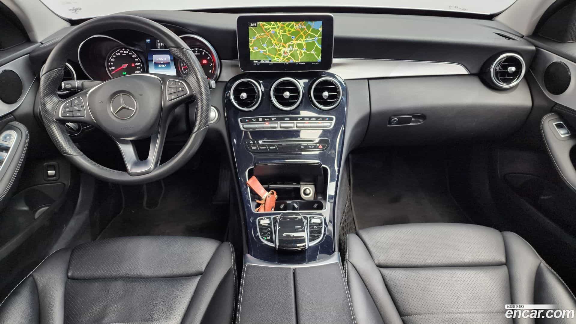 C-Class Mercedes-Benz 2015.8-INNER-007