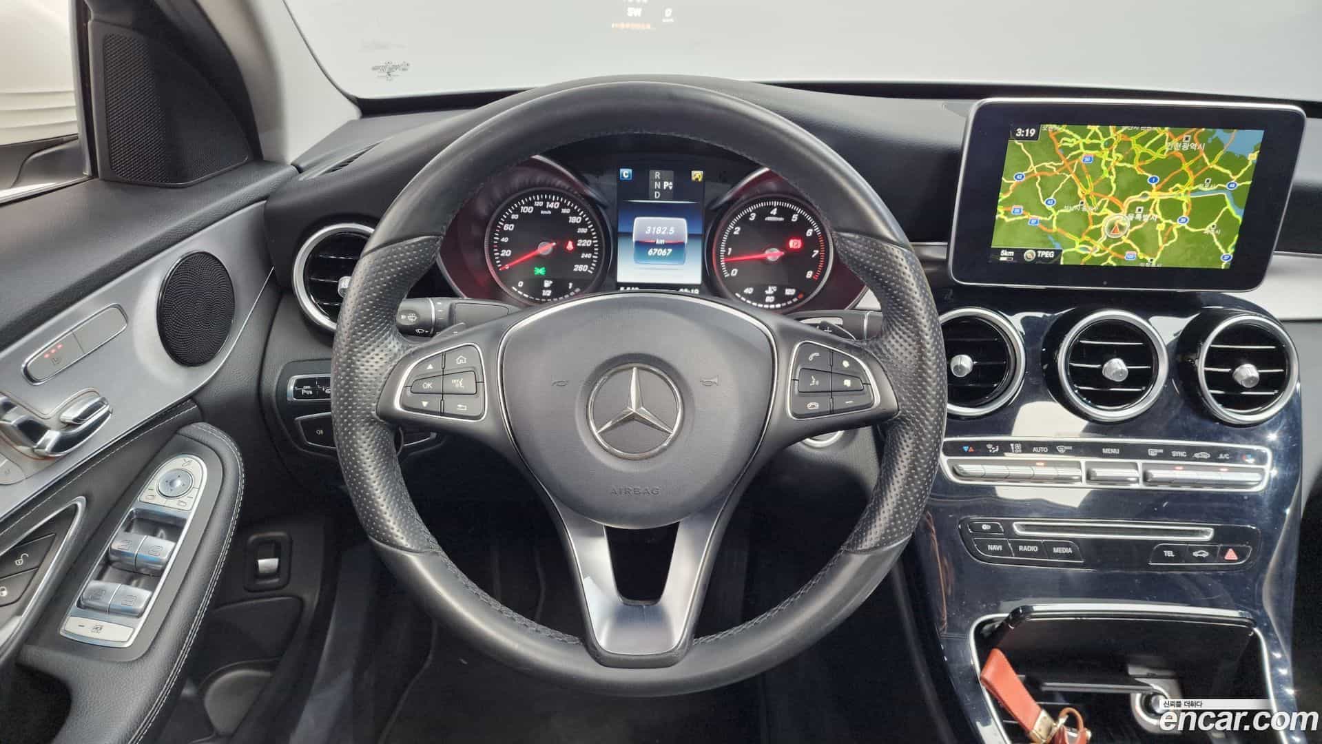 C-Class Mercedes-Benz 2015.8-OPTION-017