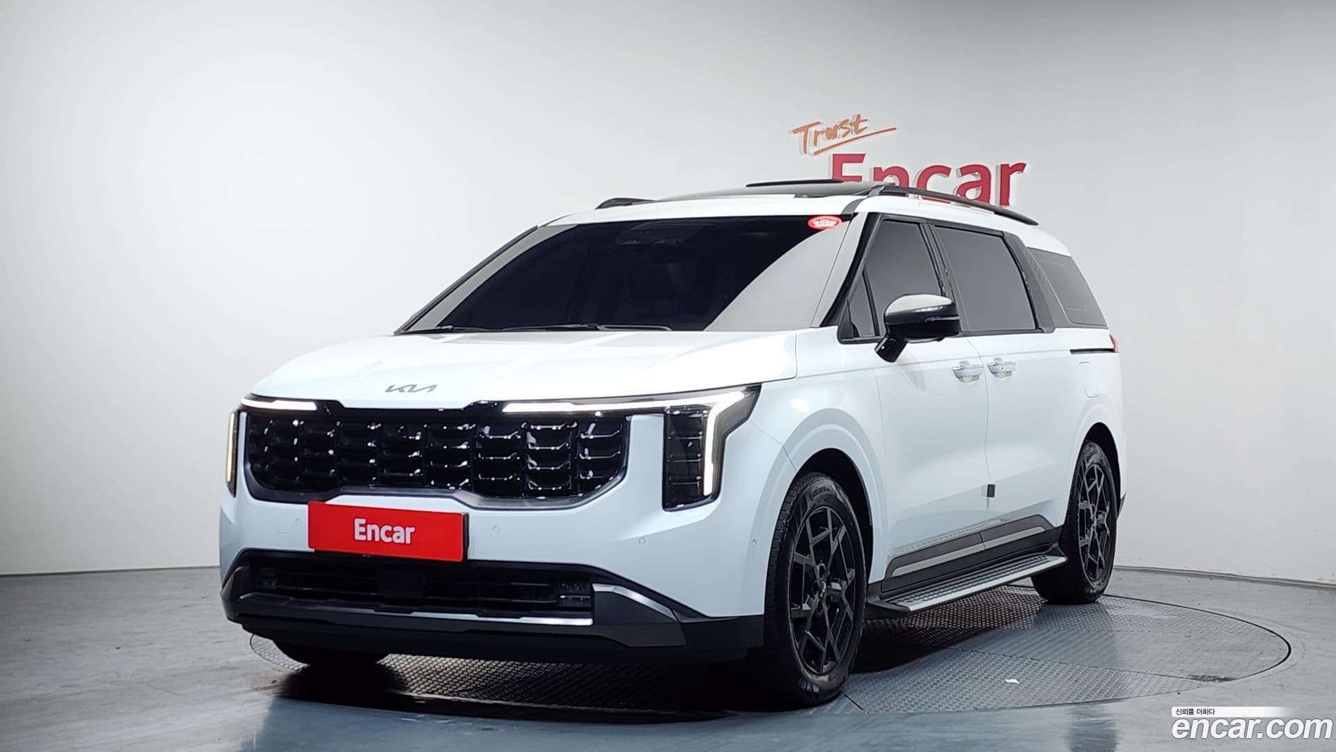 Main__Slider__Photo:Canival Kia 2024.10-0