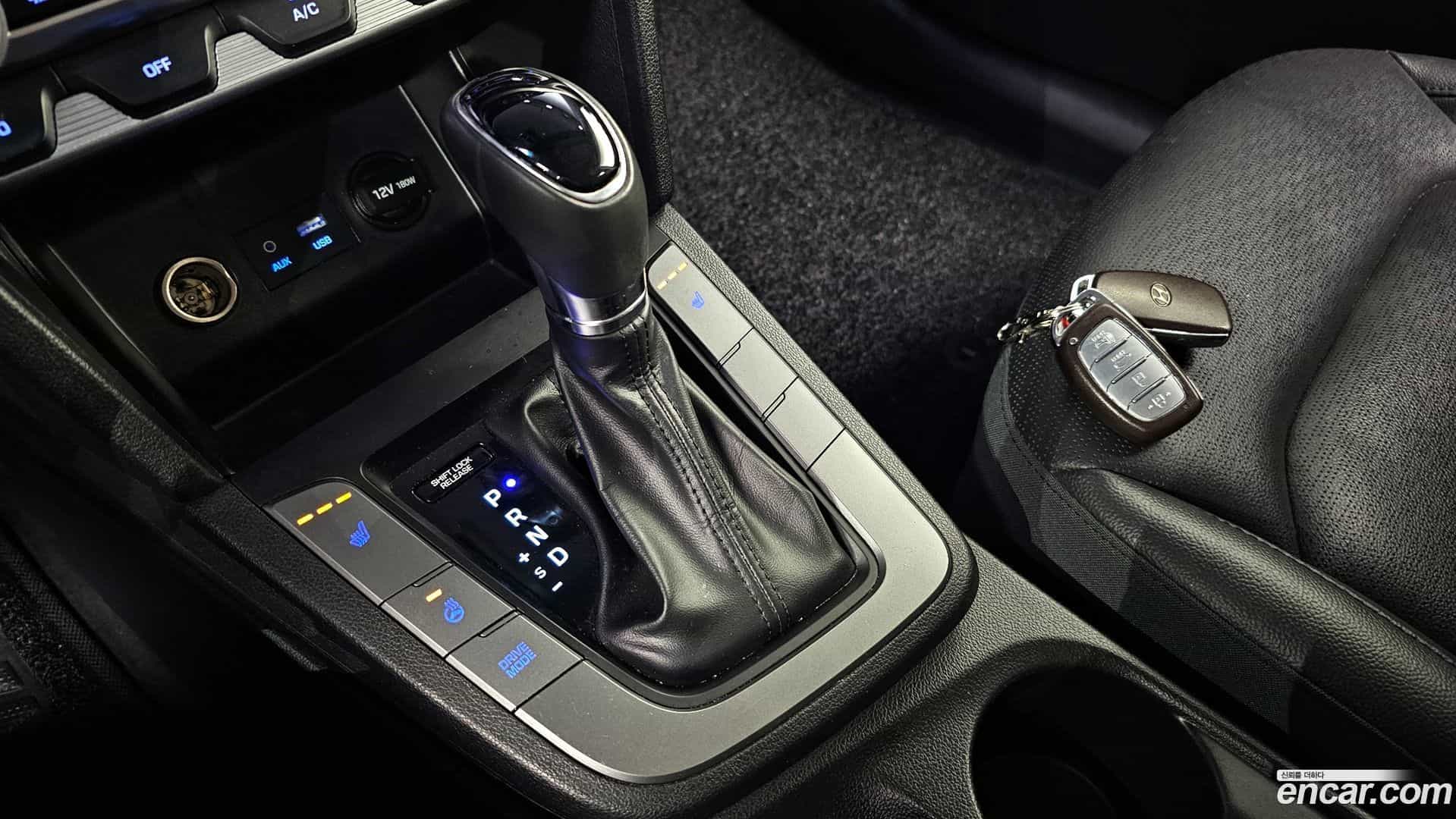 AVANTE Hyundai 2019.1-INNER-009