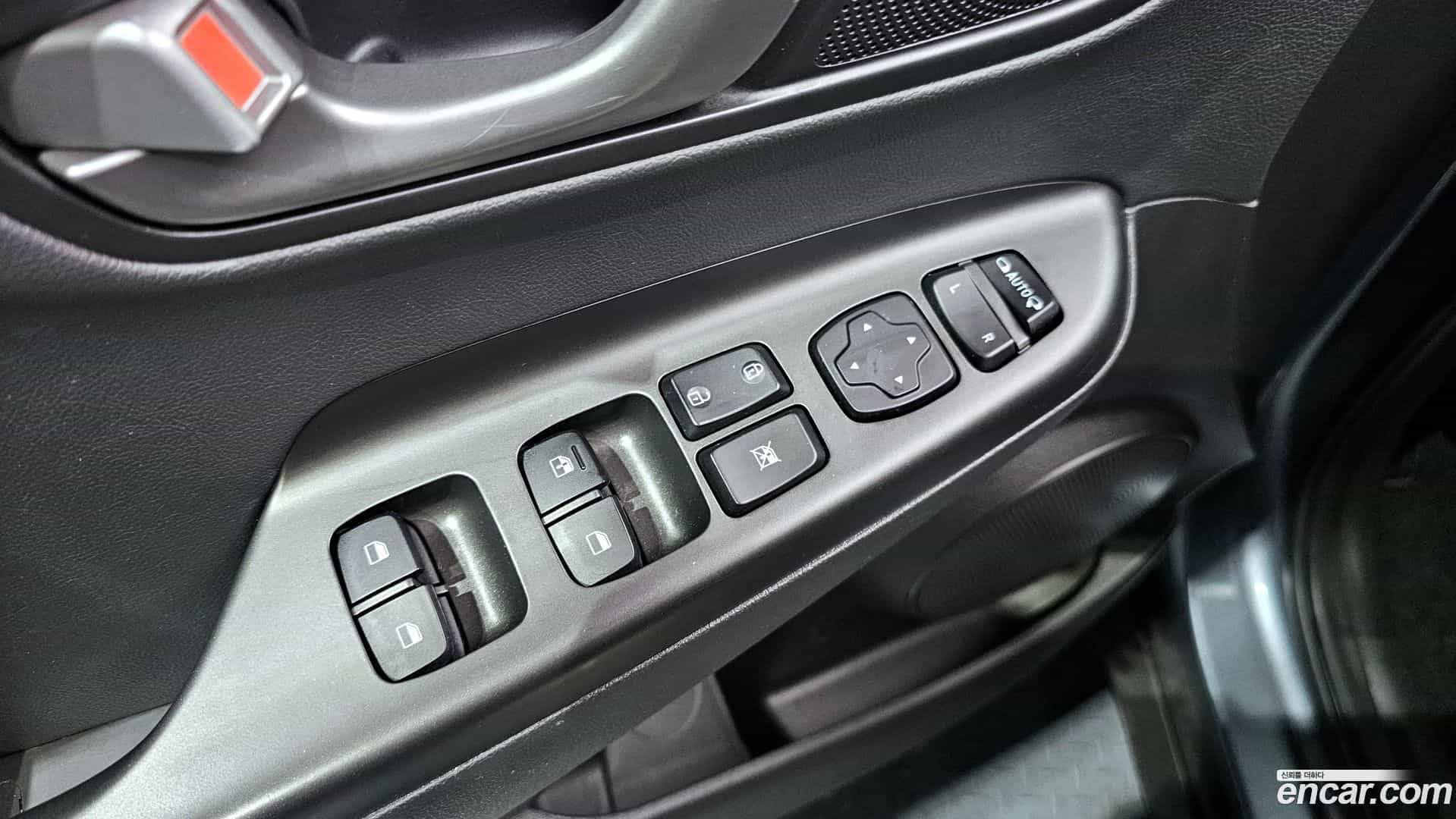 Kona Hyundai 2020.8-OPTION-021