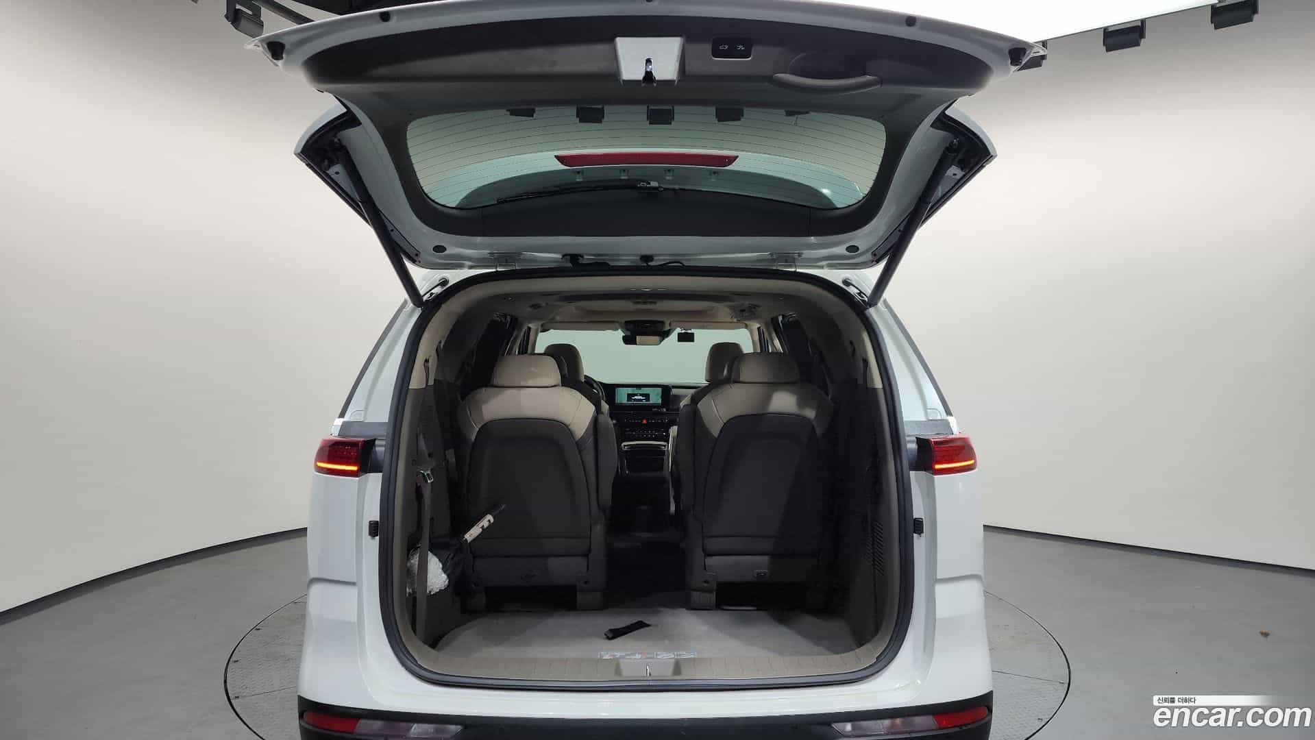 Canival Kia 2023.3-OPTION-024