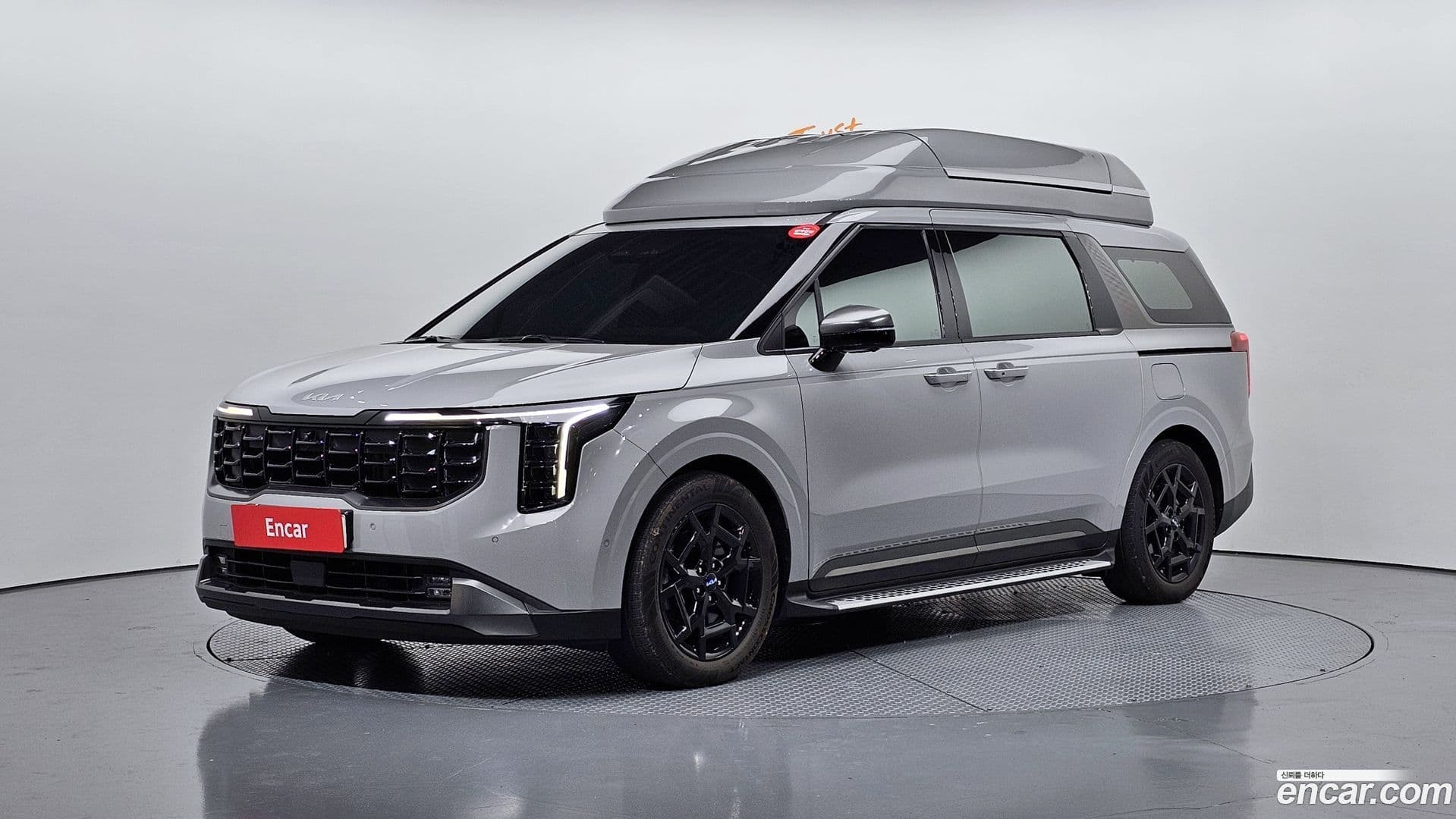 Main__Slider__Photo:Canival Kia 2024.0-0
