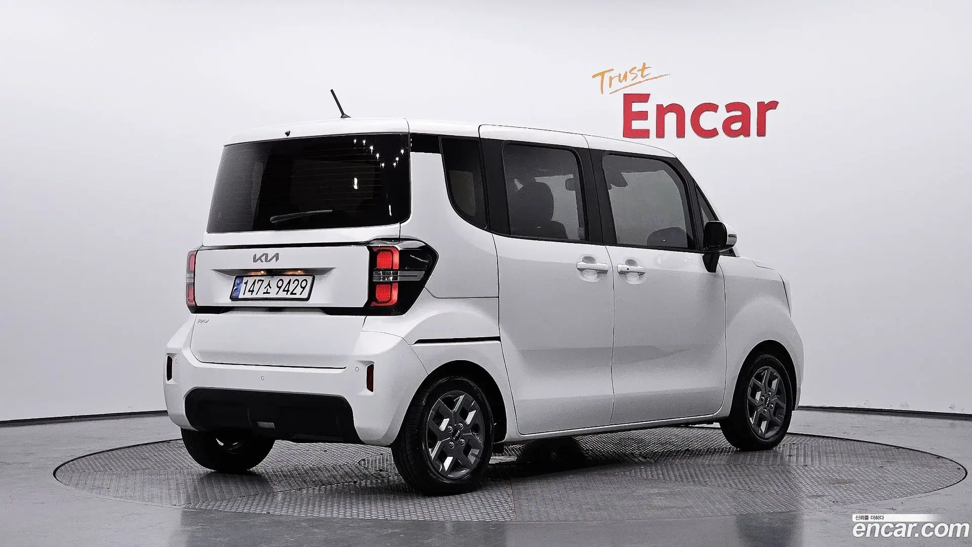 Main__Slider__Photo:RAY Kia 2023.8-1