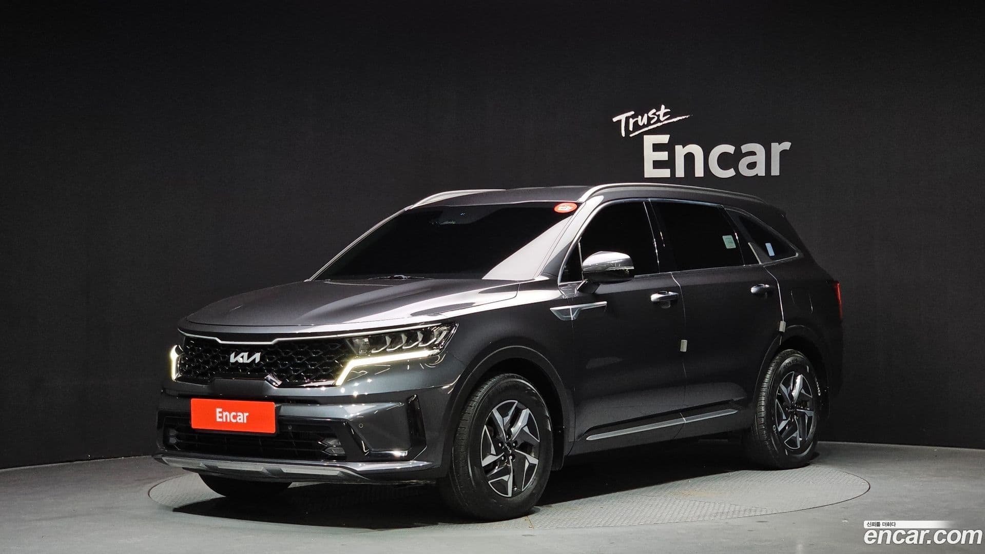 Main__Slider__Photo:Sorento Kia 2022.5-0