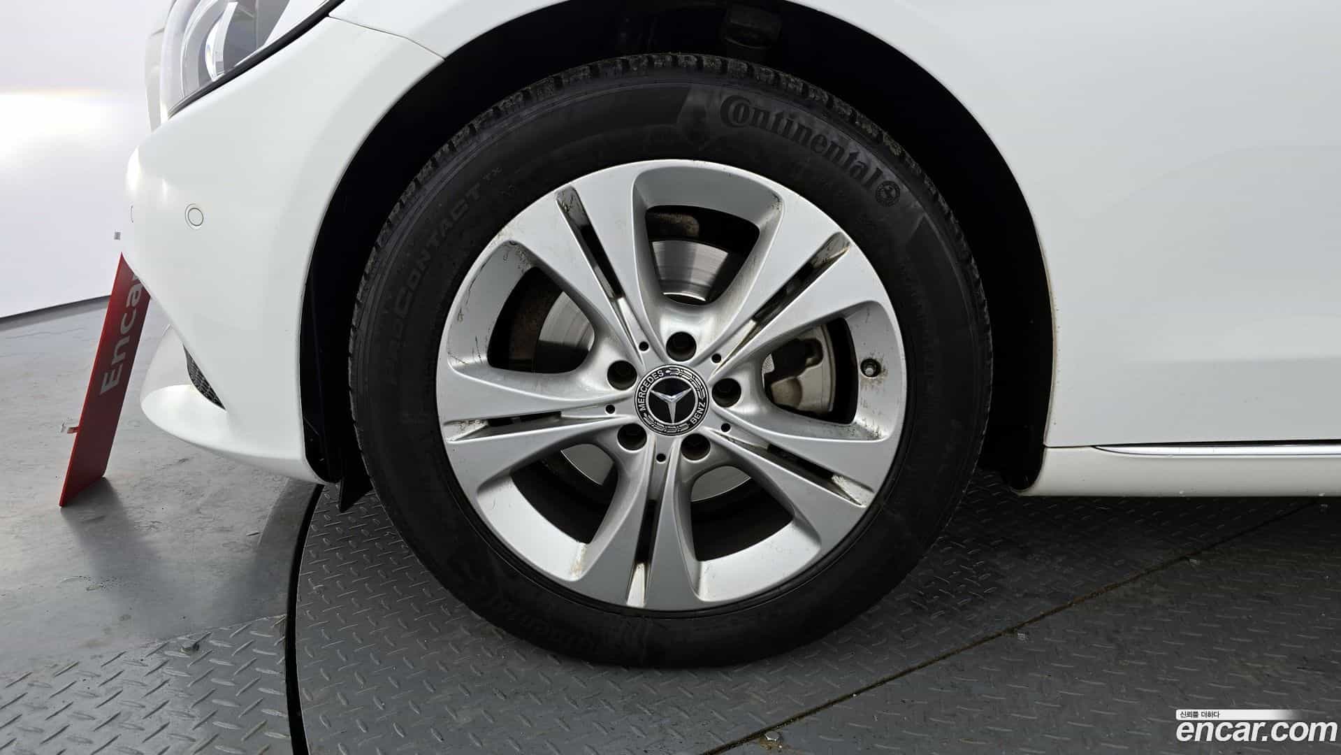 C-Class Mercedes-Benz 2018.3-OUTER-005