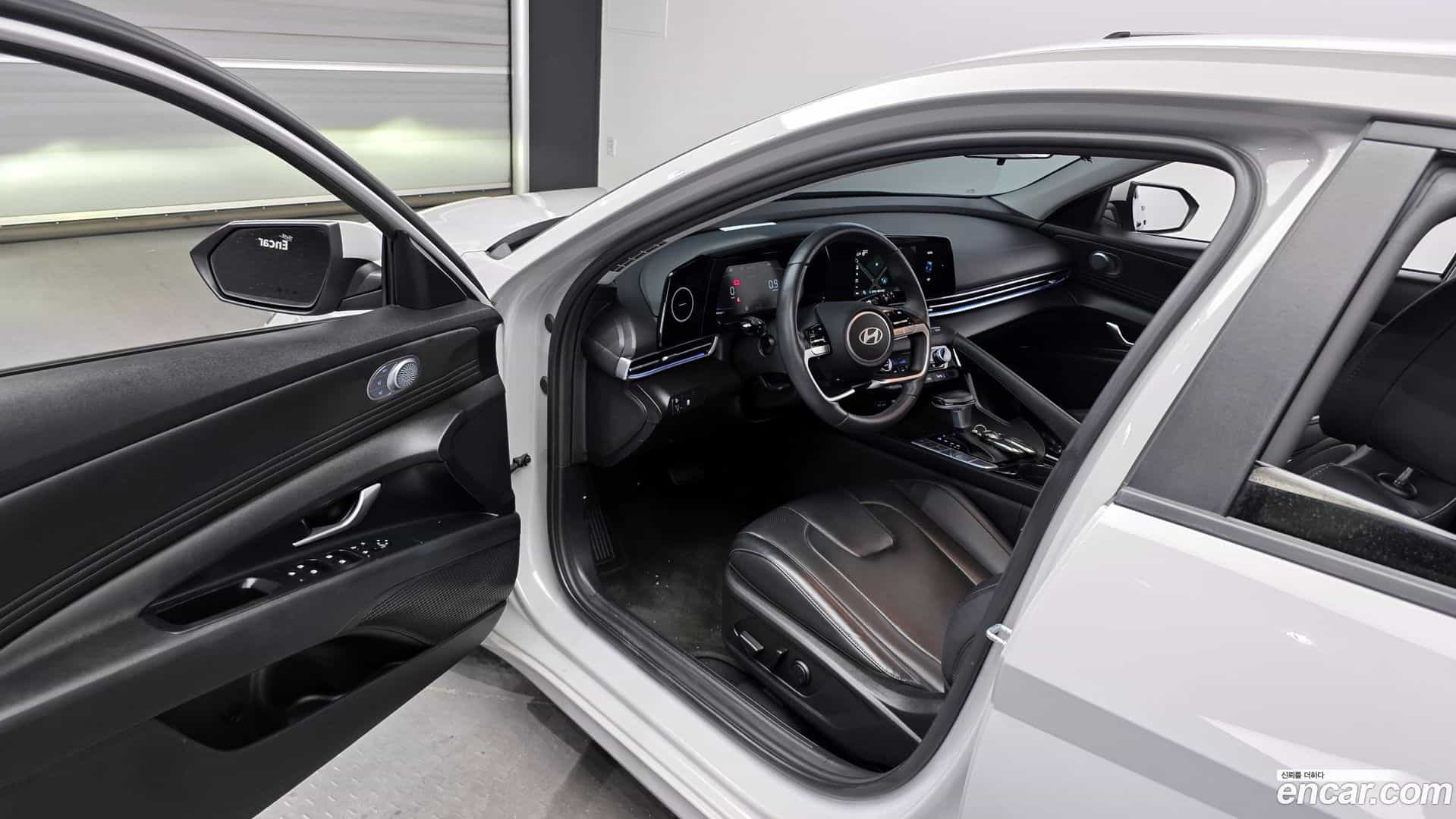 AVANTE Hyundai 2024.6-INNER-010