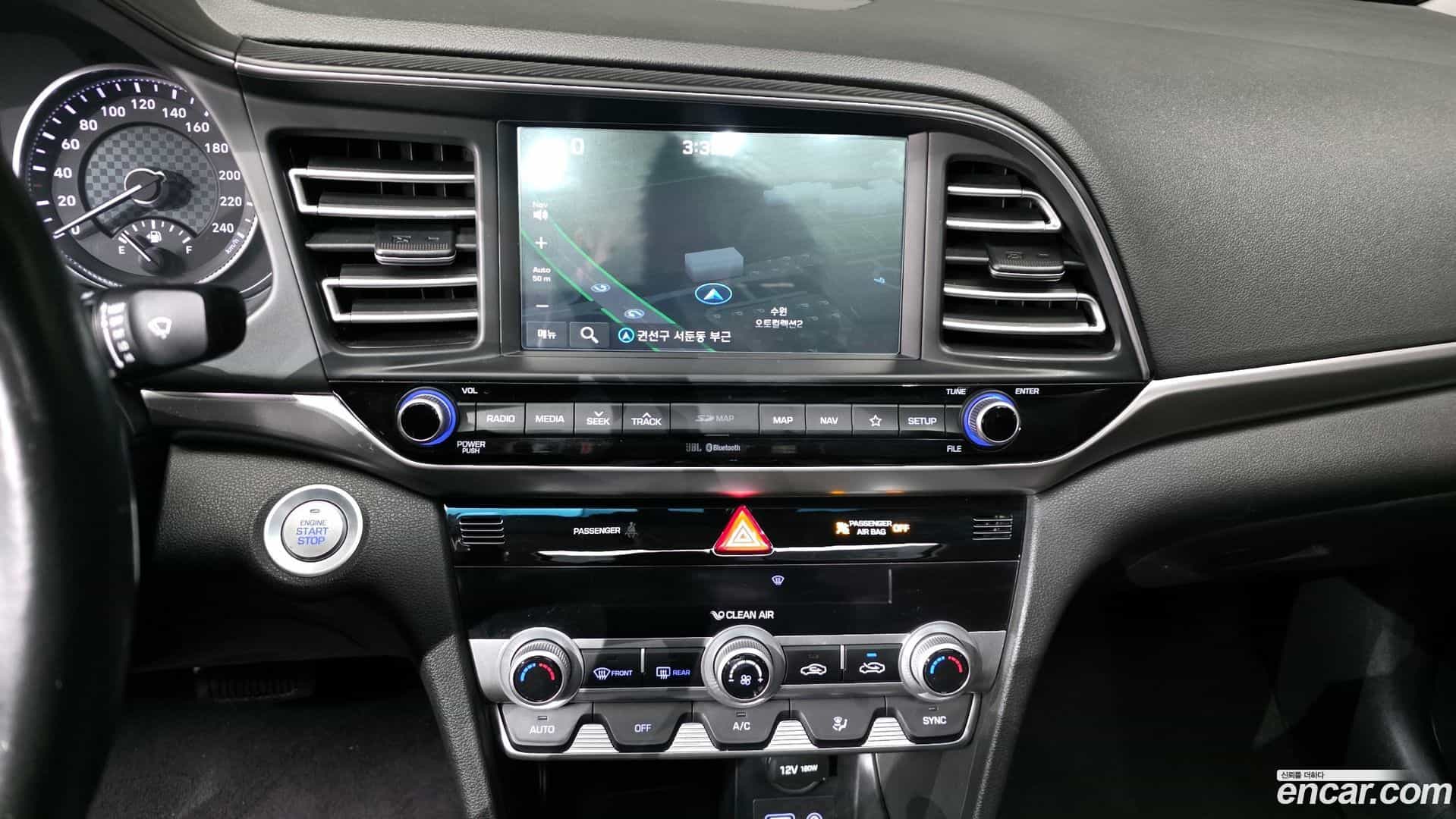 AVANTE Hyundai 2018.8-OPTION-018