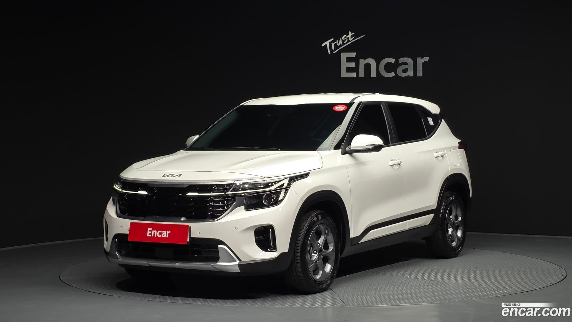 Main__Slider__Photo:Seltos Kia 2023.8-0