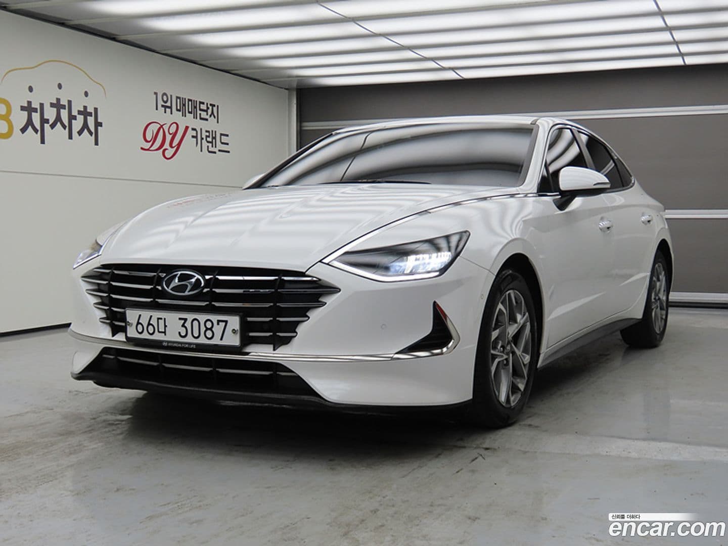 Main__Slider__Photo:Sonata Hyundai 2019.3-0